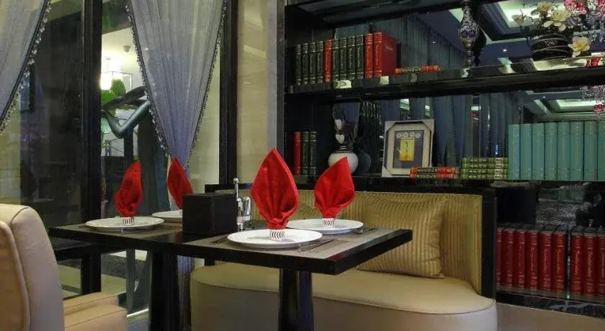 Chengde Ziyu International Holiday Hotel