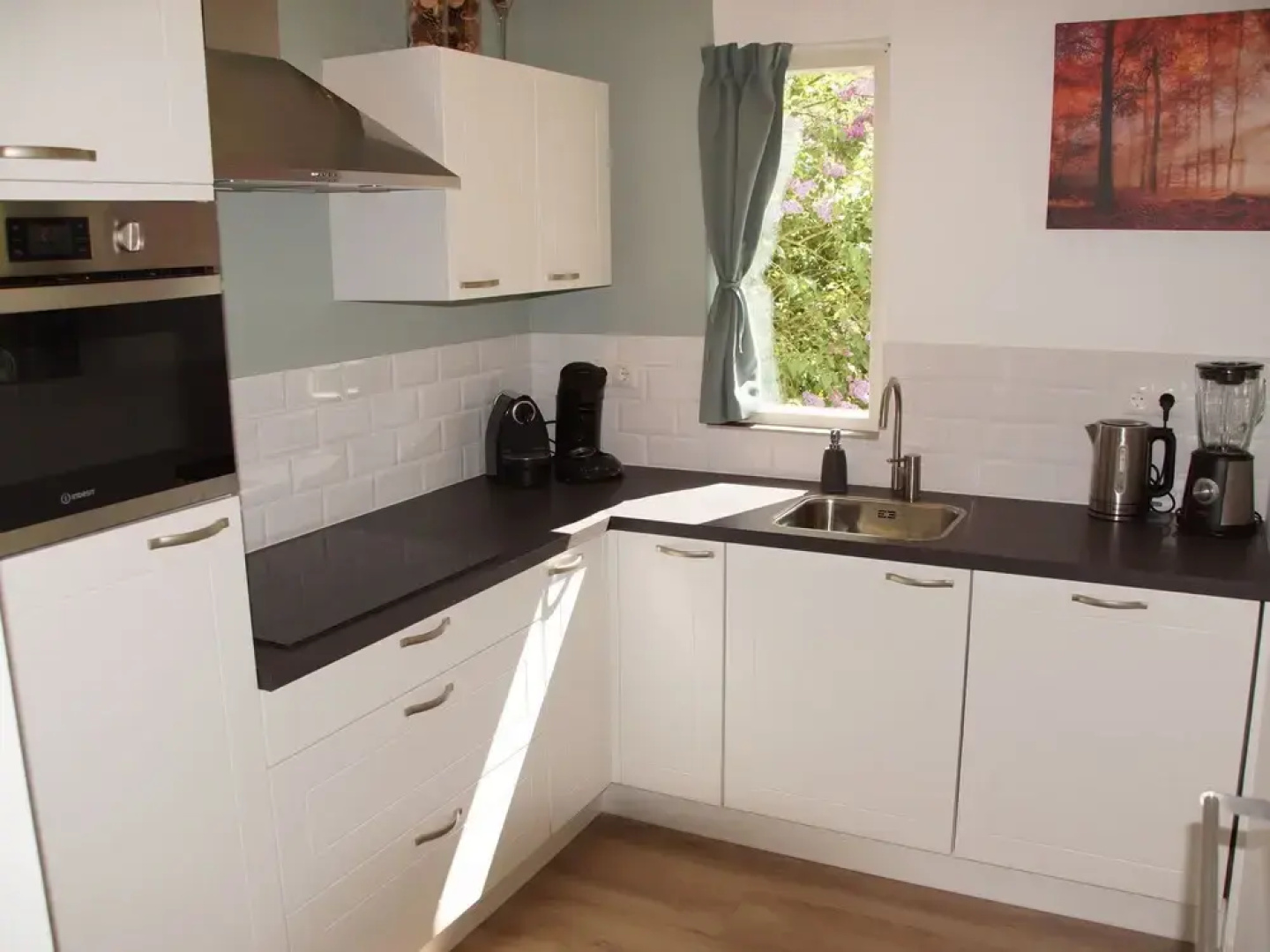 Cosy on ground level home, wifi, central location, many children's equipment