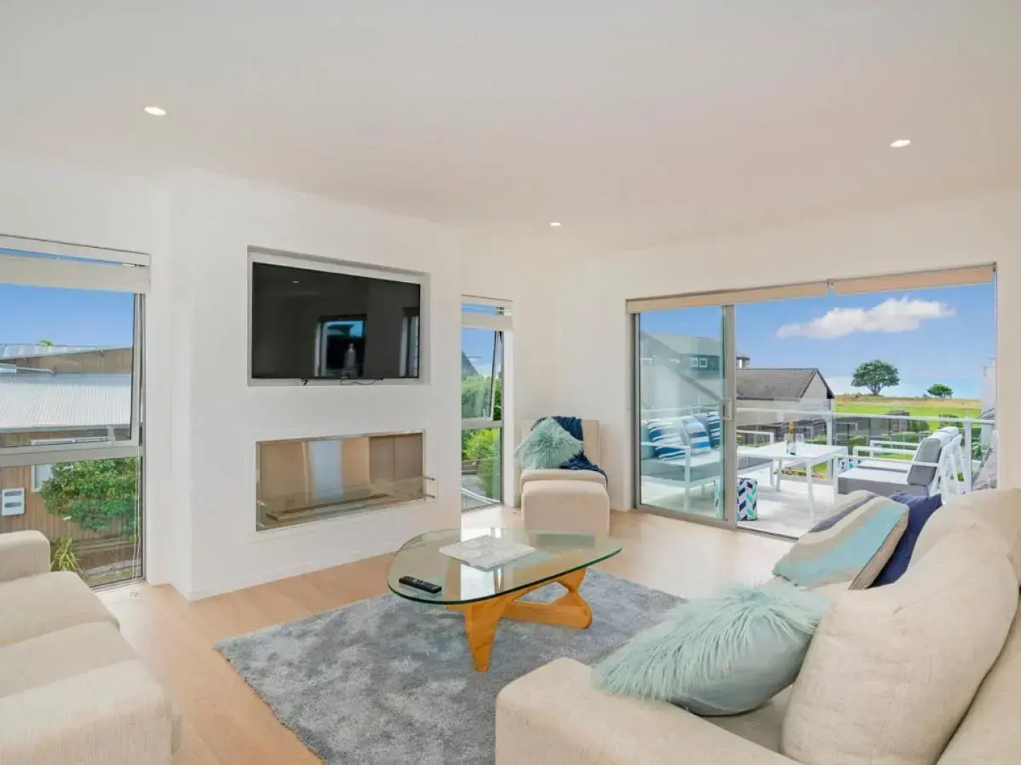 Coastal Pearl - Matarangi Holiday Home