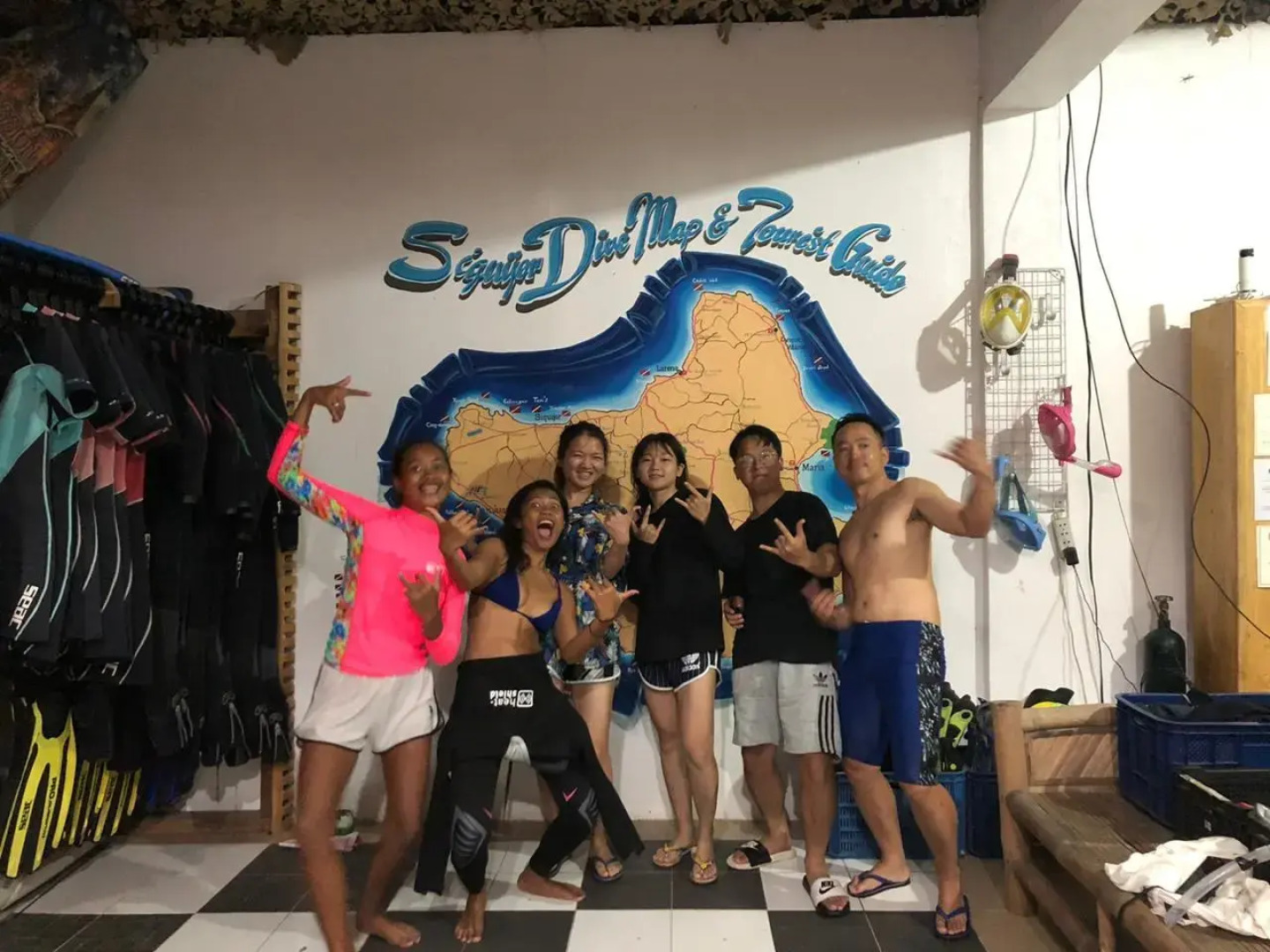 Apo Diver Beach Accomodation