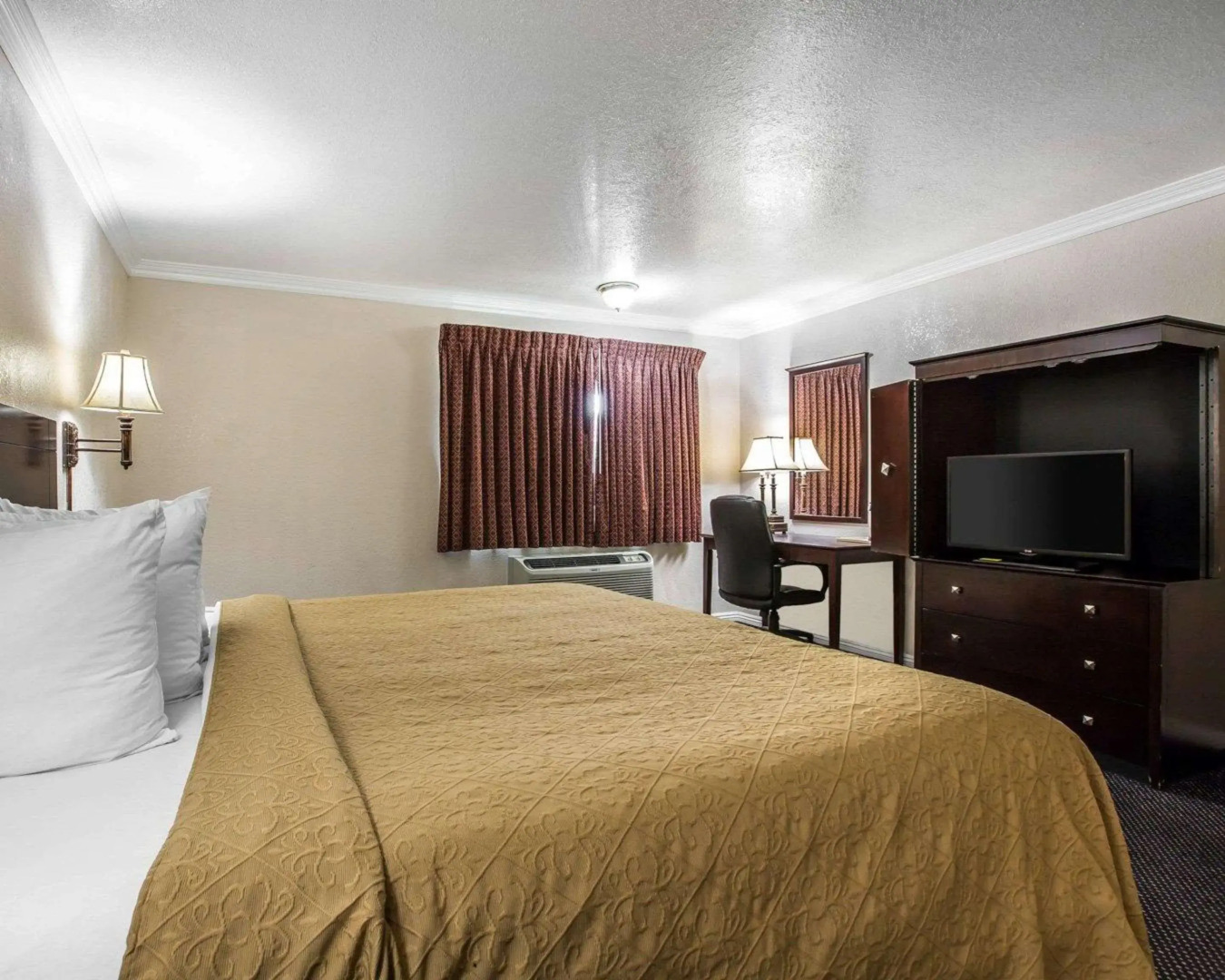 Quality Inn & Suites Thousand Oaks
