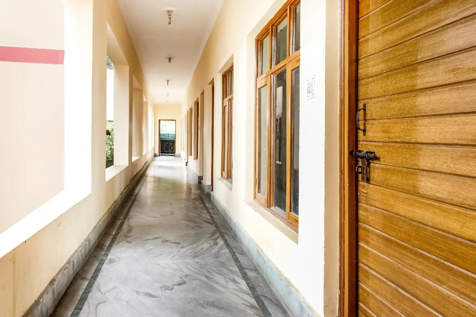 OYO 47840 Hotel Comfort Inn