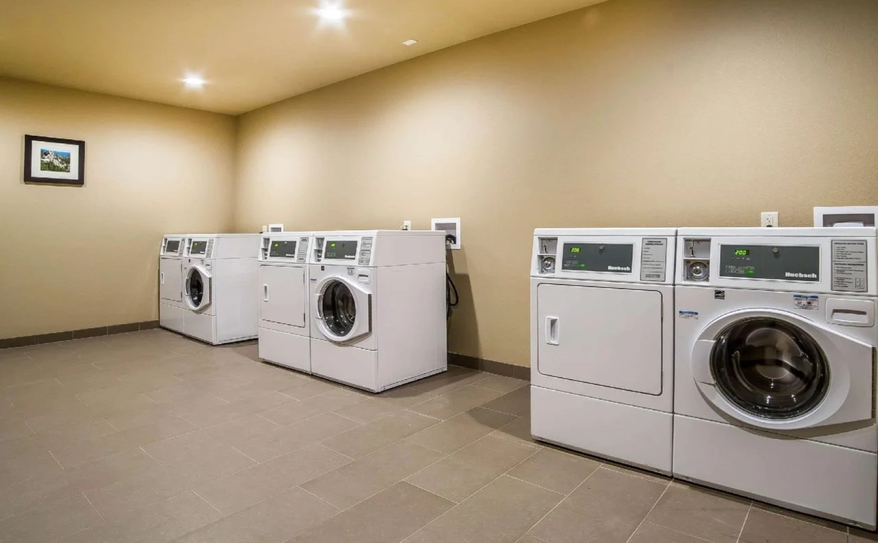 Comfort Inn & Suites Near Mt. Rushmore