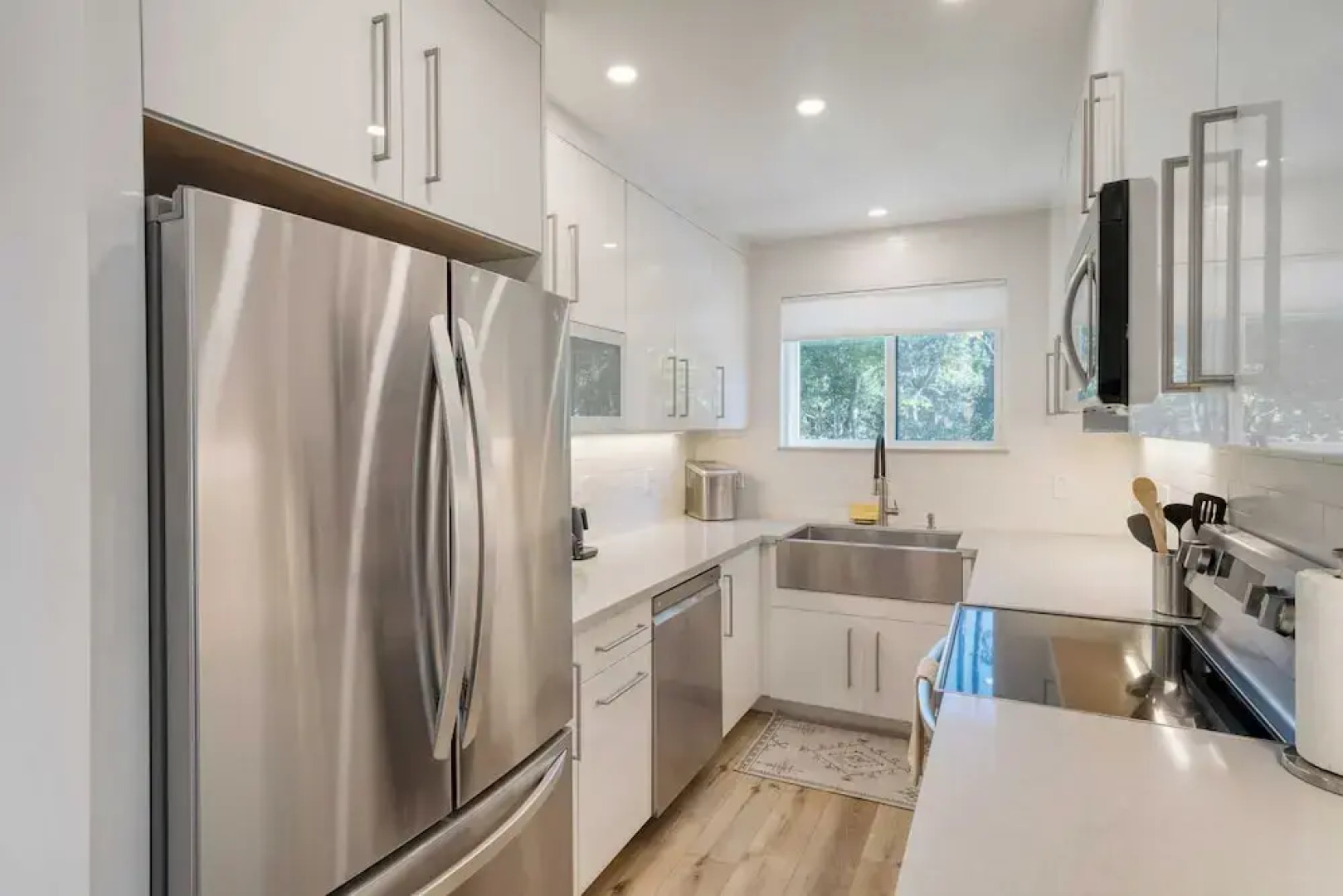 Sunridge Lookout by Avantstay Big Backyard Oasis + Patio, Central Location