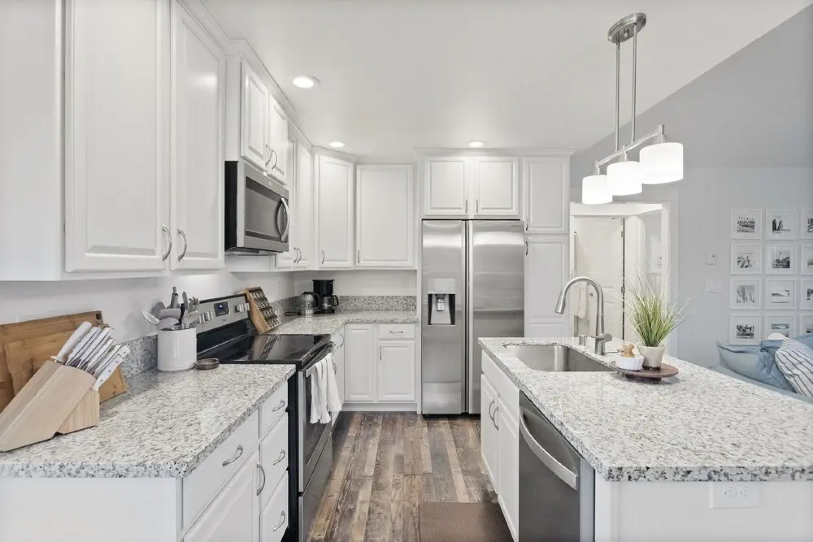 Beach Walk Cozy Cabin - Short walk to beach