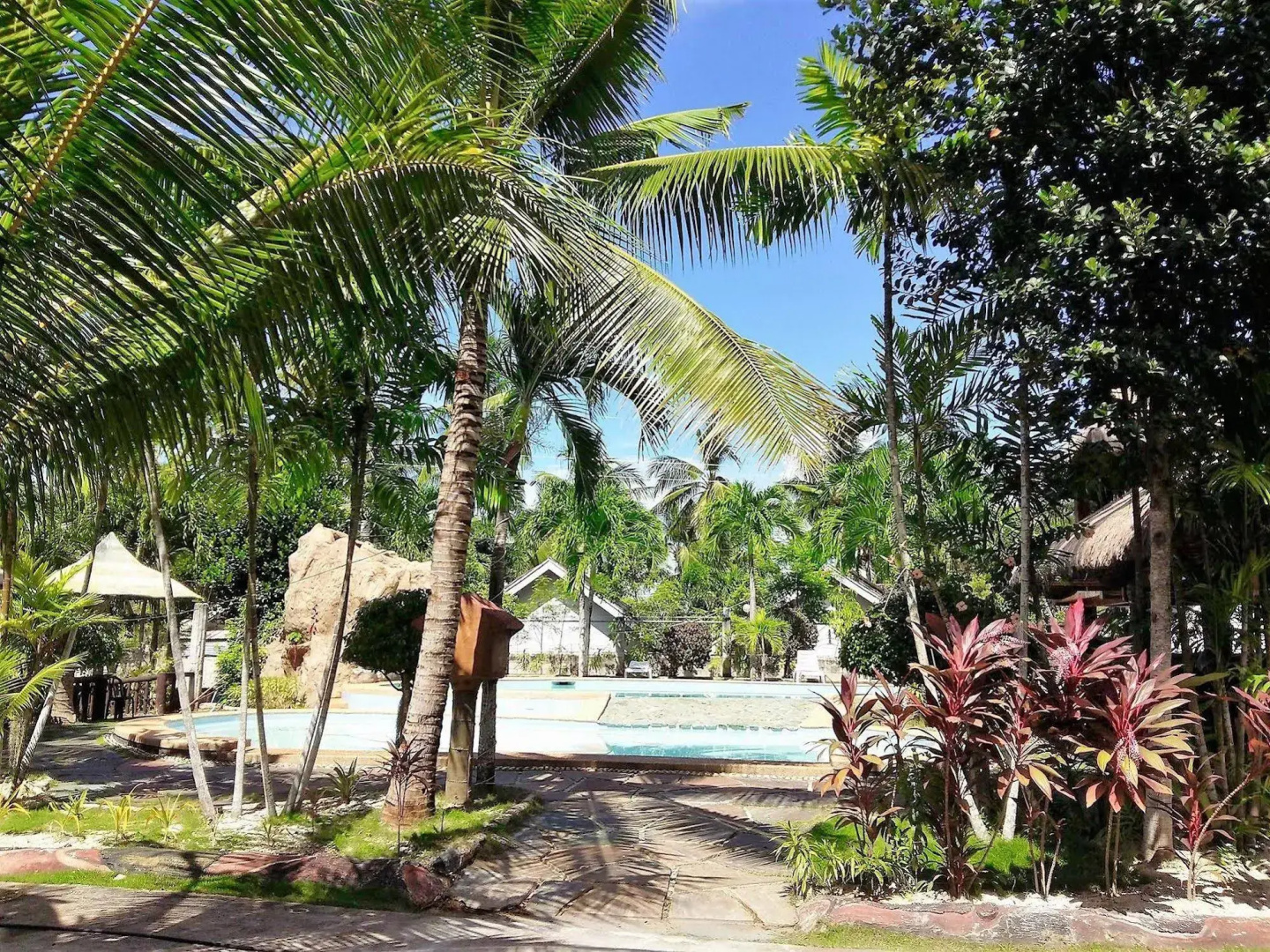 Coco Grove Nature Resort and Spa