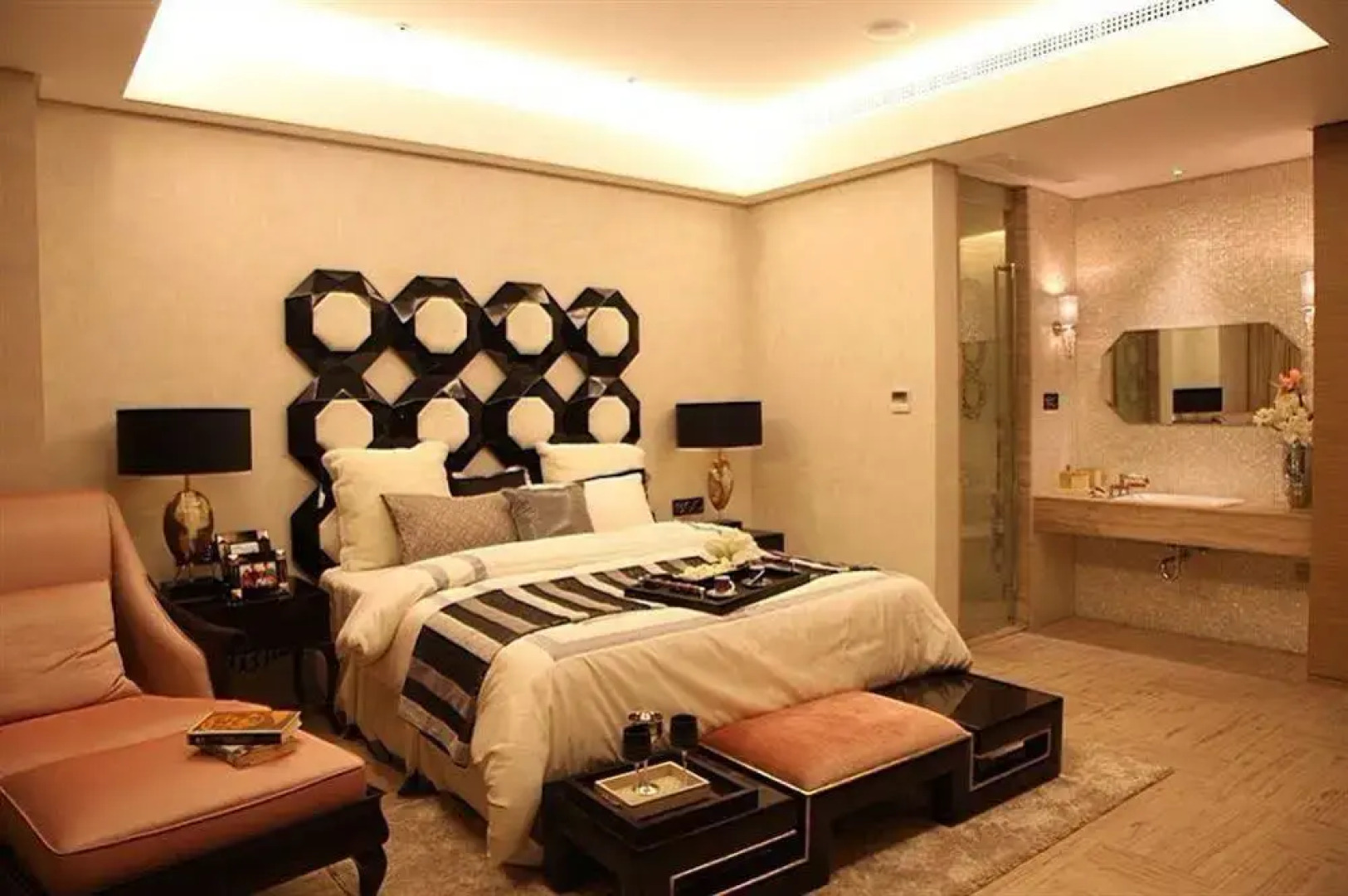 Reclusive Life Phoenix Island