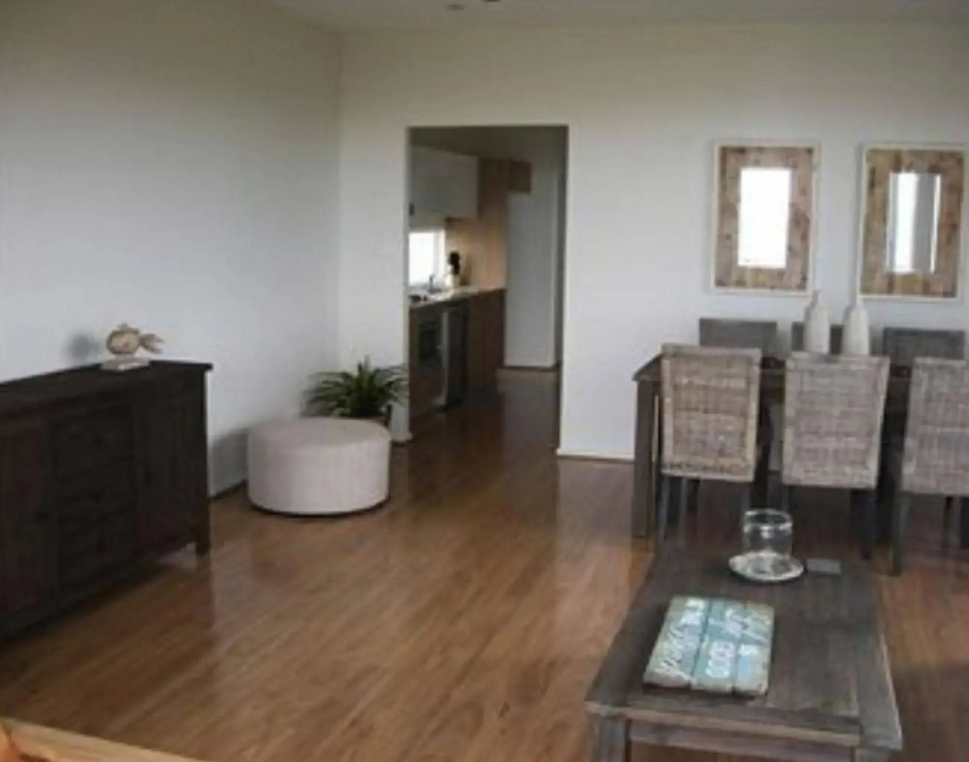 Caves Coastal Bar & Bungalows