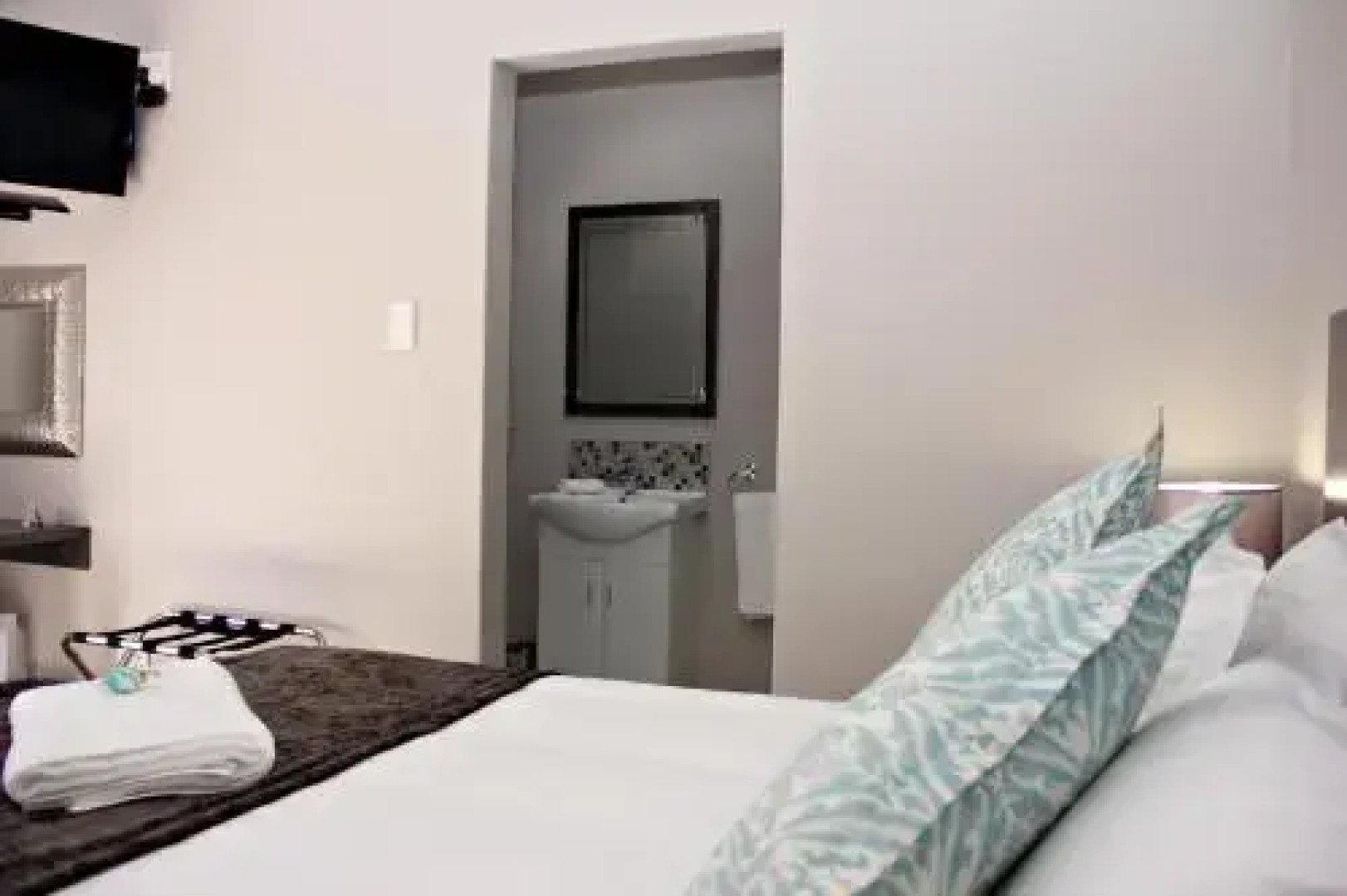 Green Kalahari Guesthouse