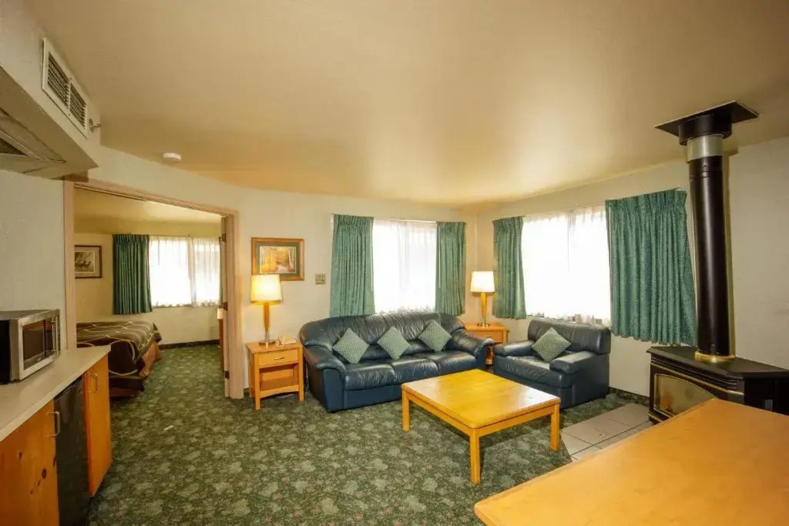 Summit Inn