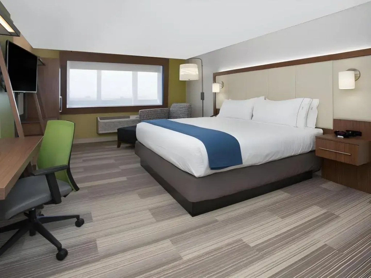 Holiday Inn Express & Suites West Plains Southwest by IHG