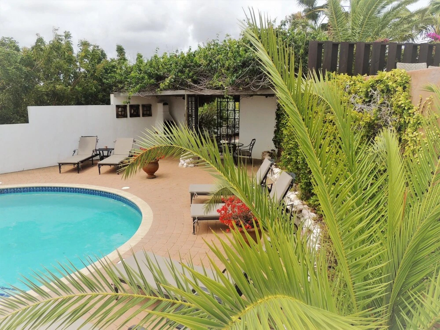 B&B Hacienda La Bougainville