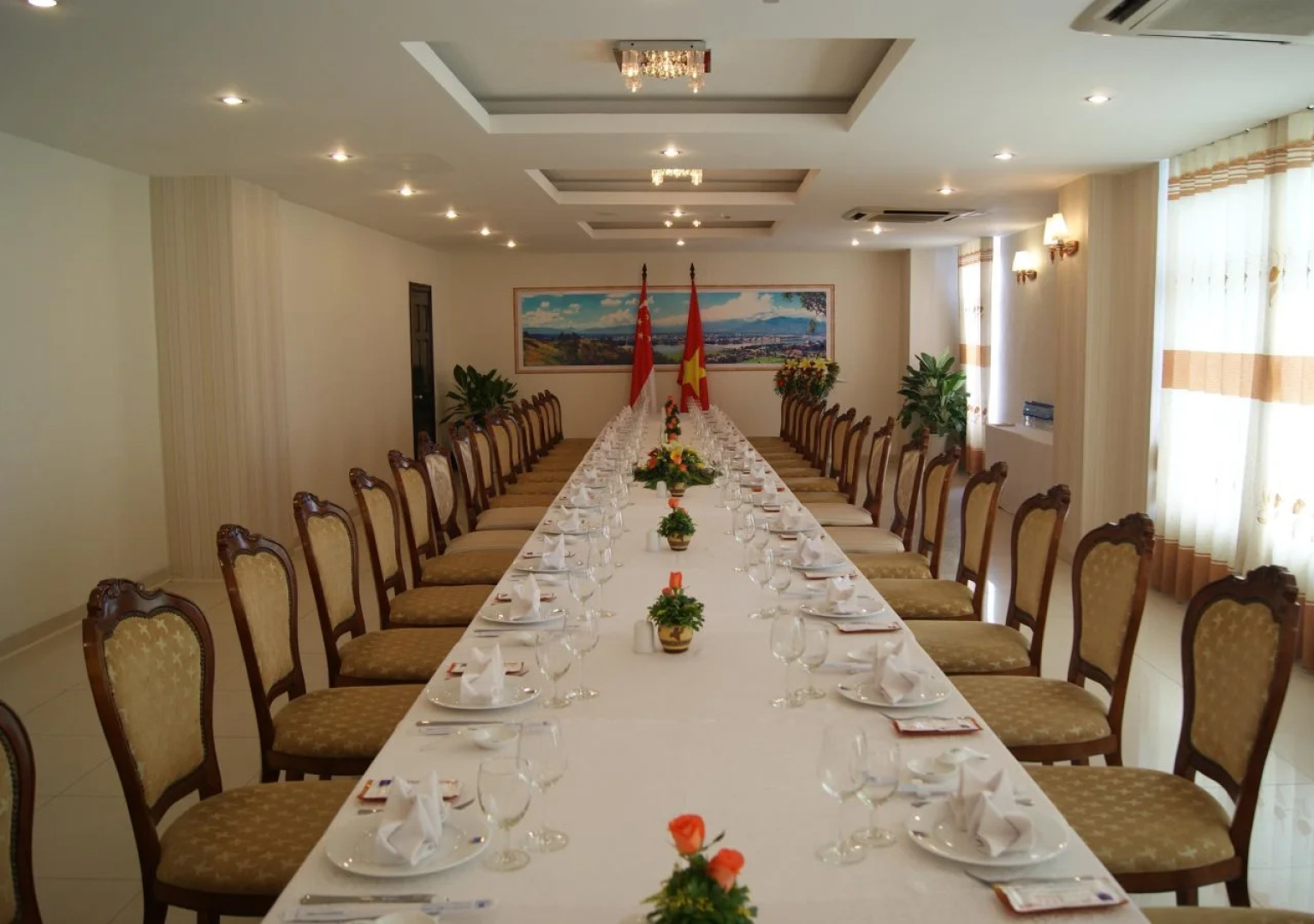 Thien An Riverside Hotel