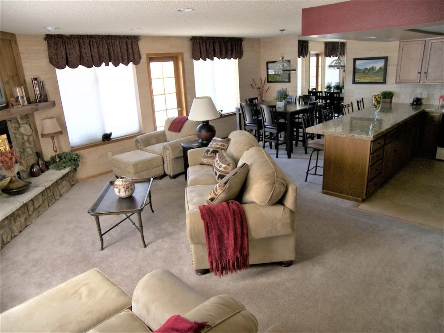 Saltlick 2 bed 2 bath 2 Br condo by RedAwning