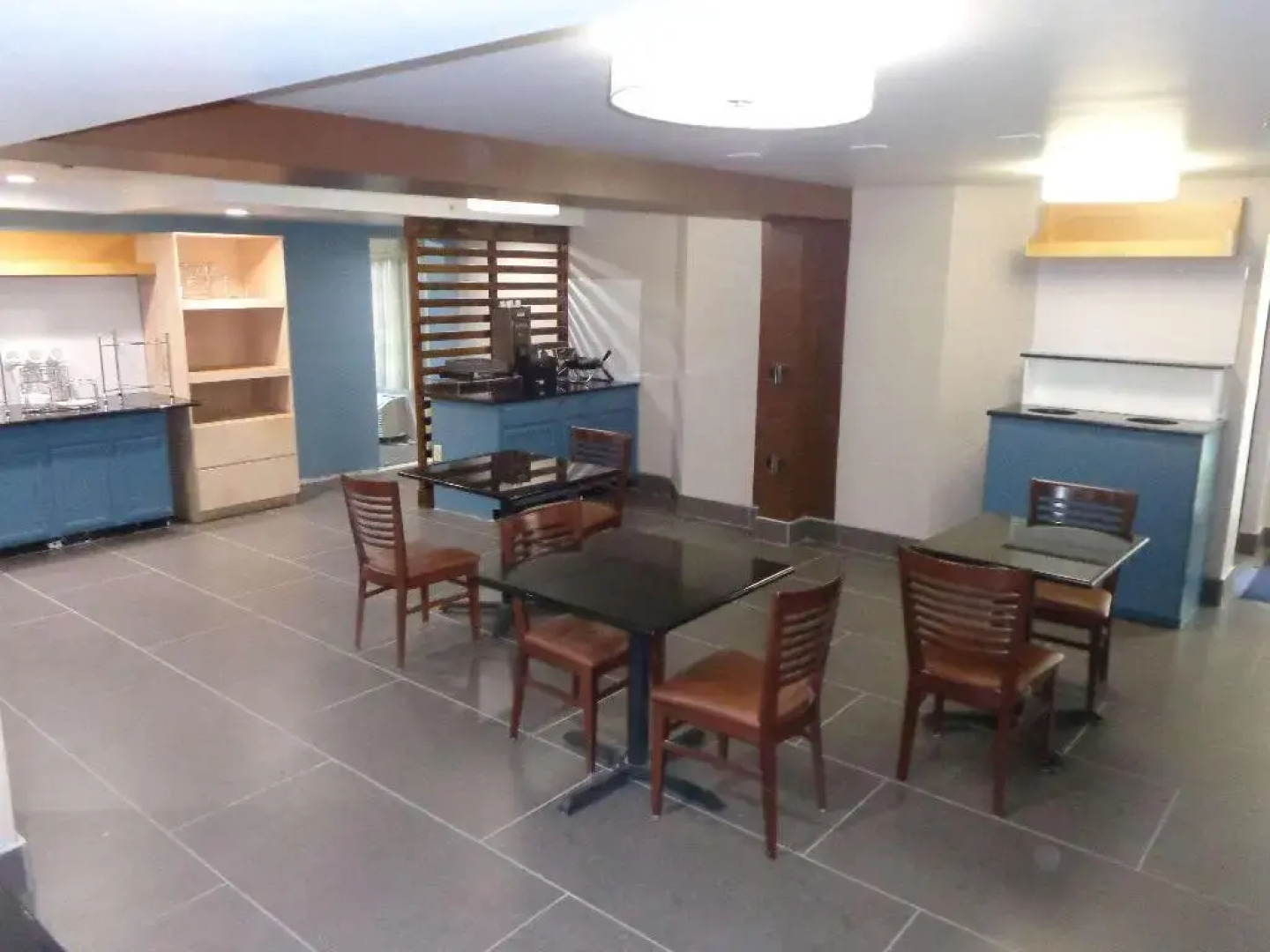 Country Inn & Suites by Radisson, Roanoke Rapids, NC