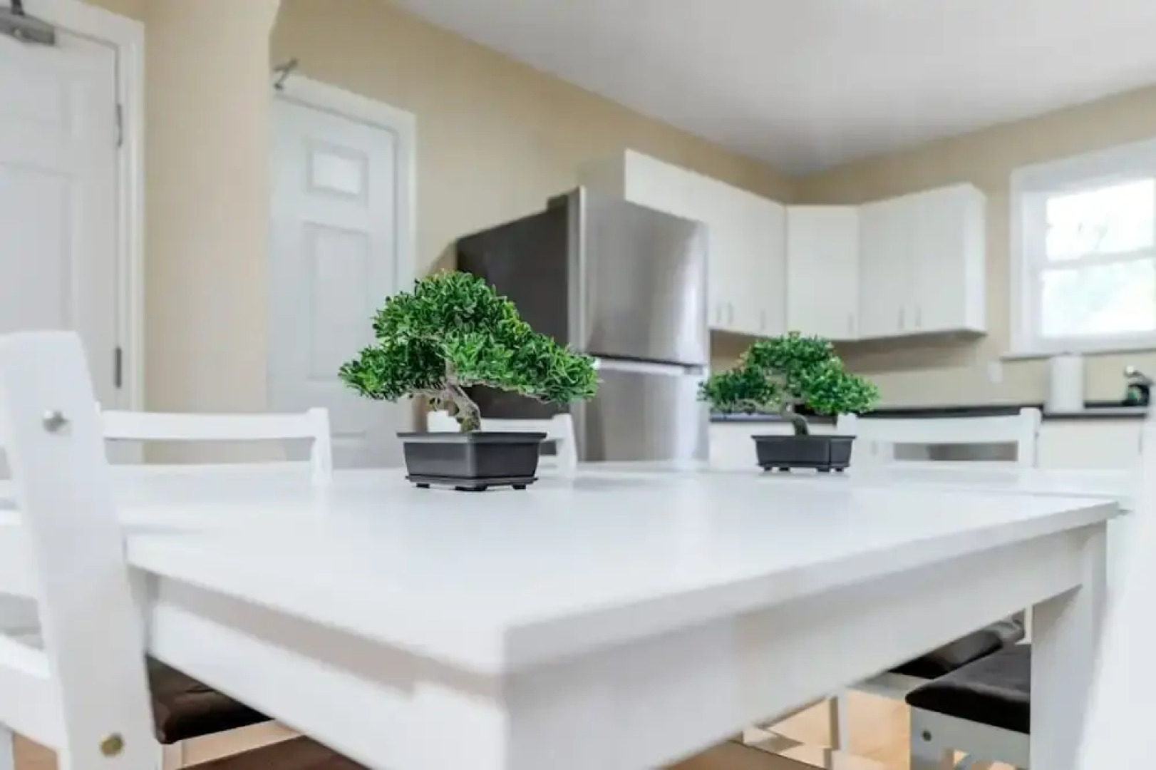 Charming 3BR Home in Quiet Kitchener Neighborhood