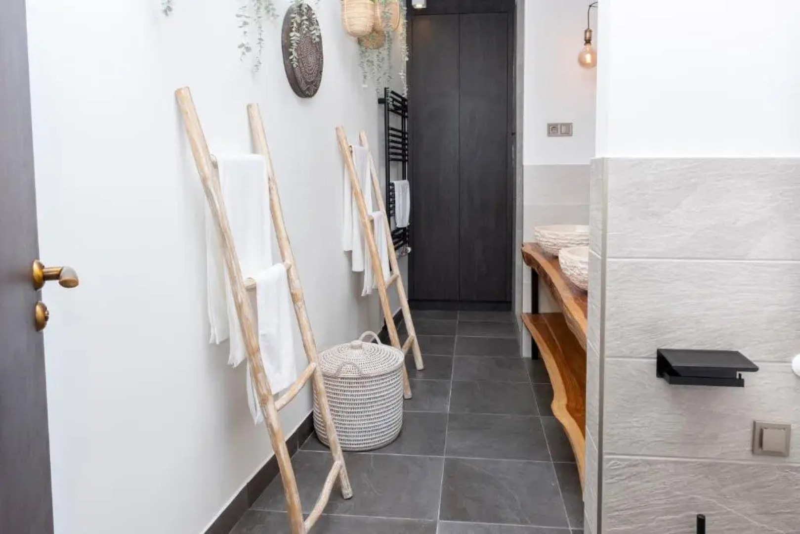 Elisabeth Downtown Apartments by FirstHost