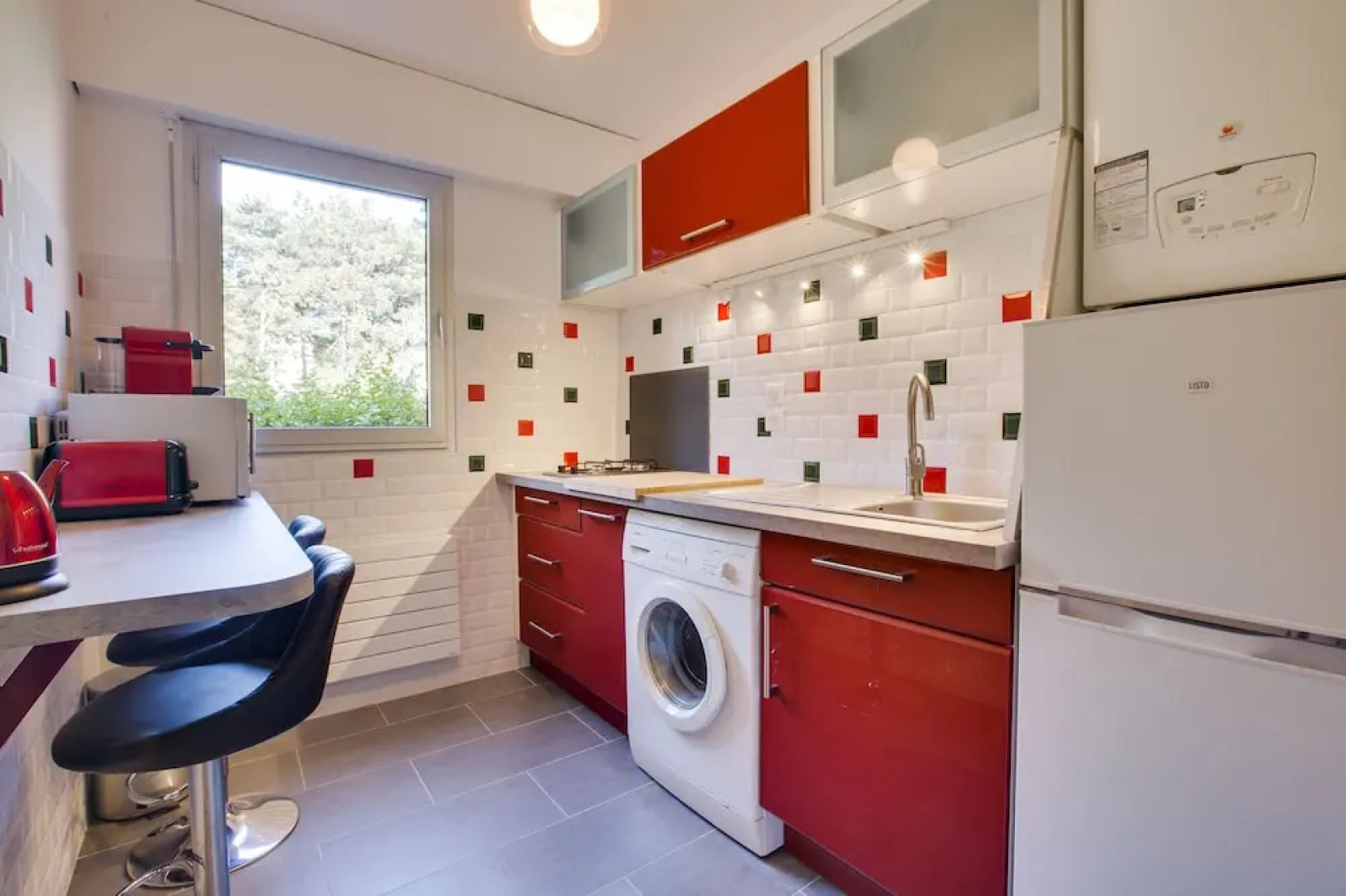 Le super privé: T2 refait à neuf avec parking