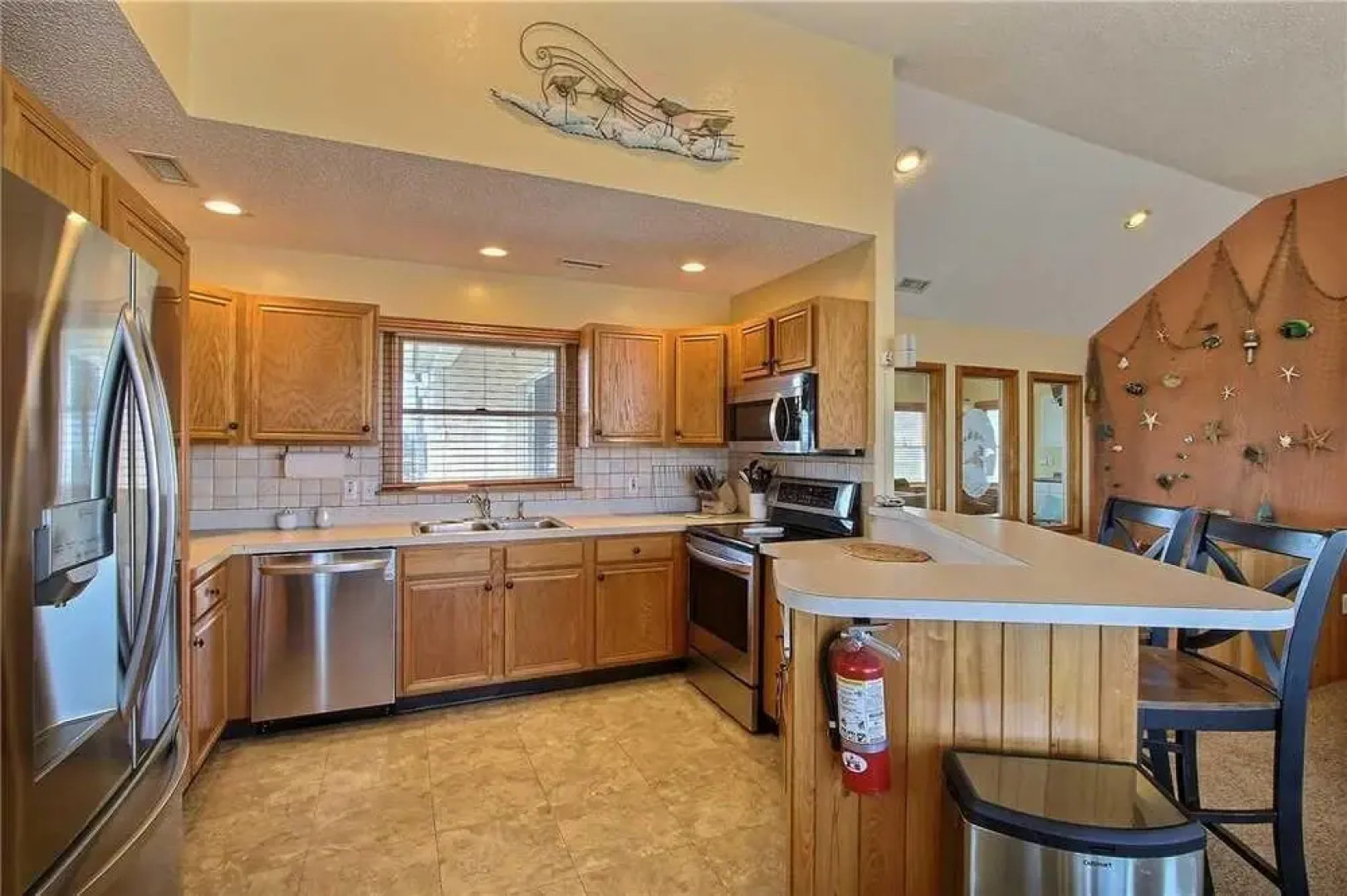 Surfs Inn #35 5 6 Br Home