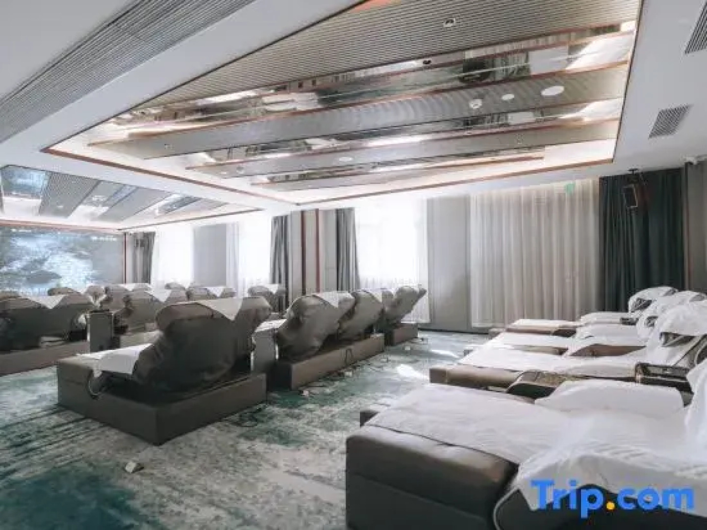 Xinzhou Weiena Hotel International (Qiyi North Road)