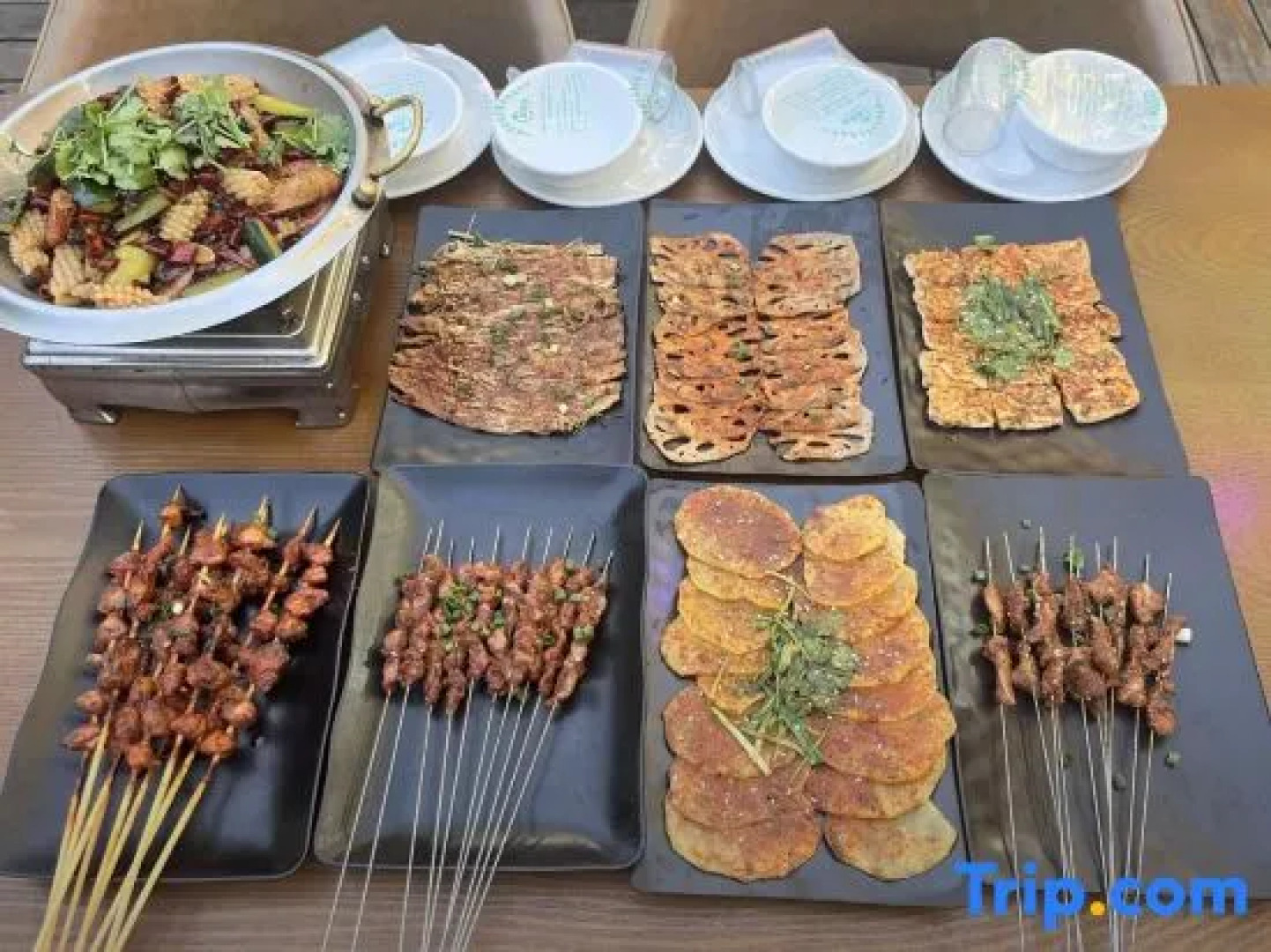 Lvzhou Meijing International Hotel