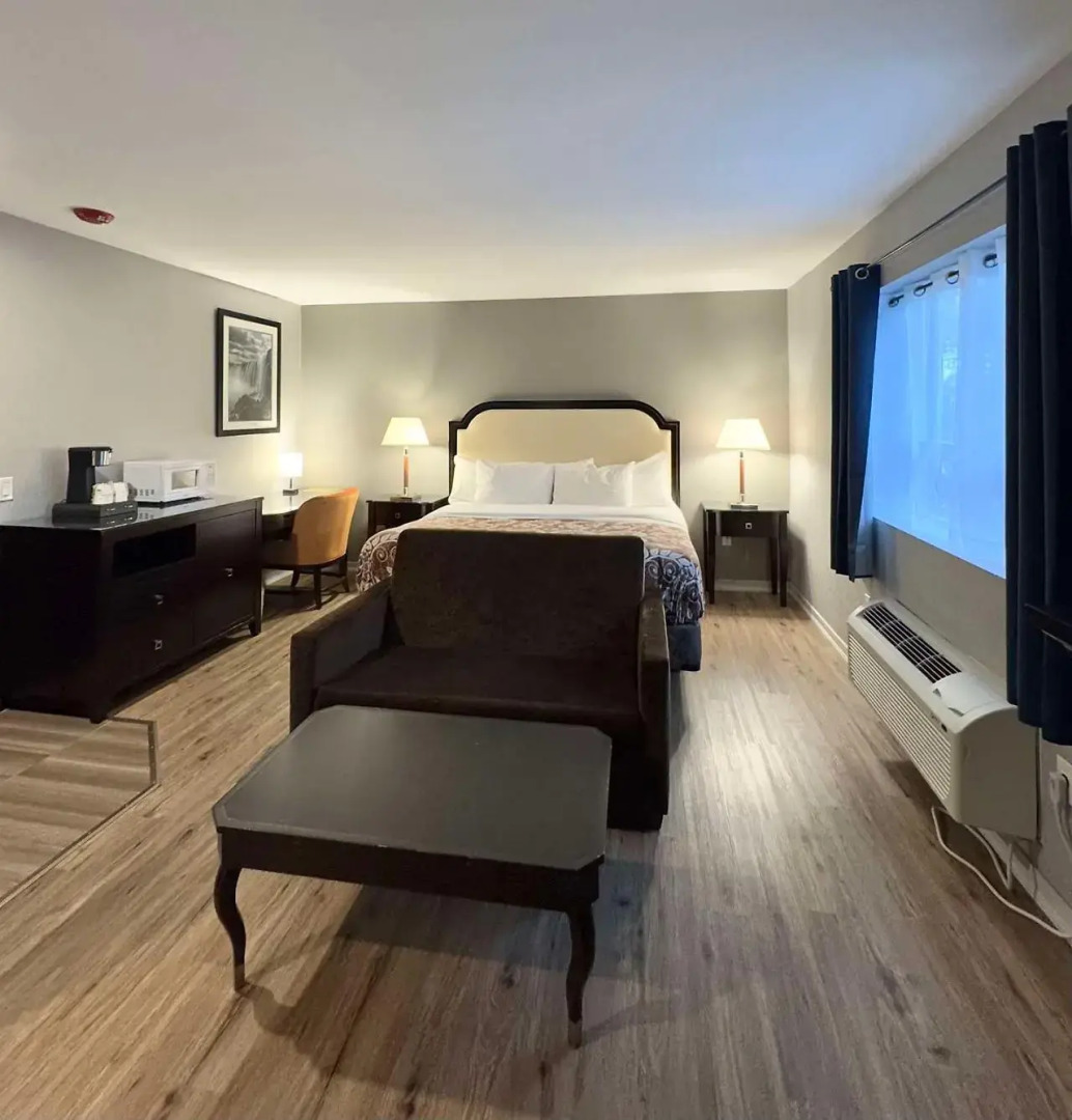 Big Bird Inn Wawa, SureStay Collection by Best Western