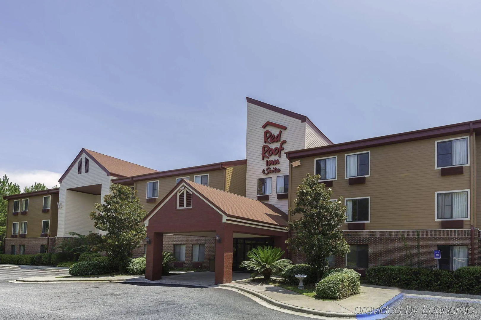 Red Roof Inn & Suites Savannah Airport