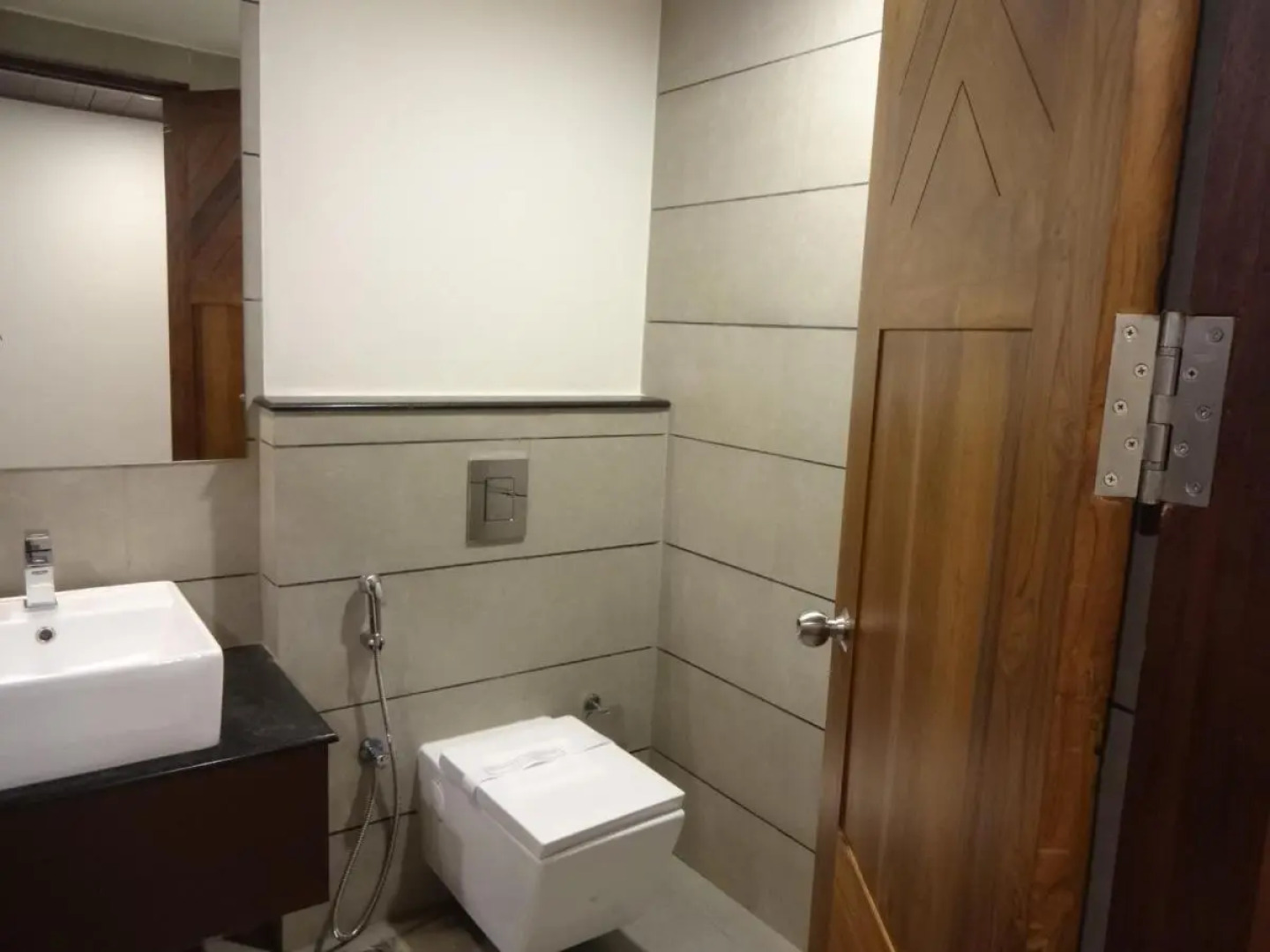 Woodies Bleisure Hotel