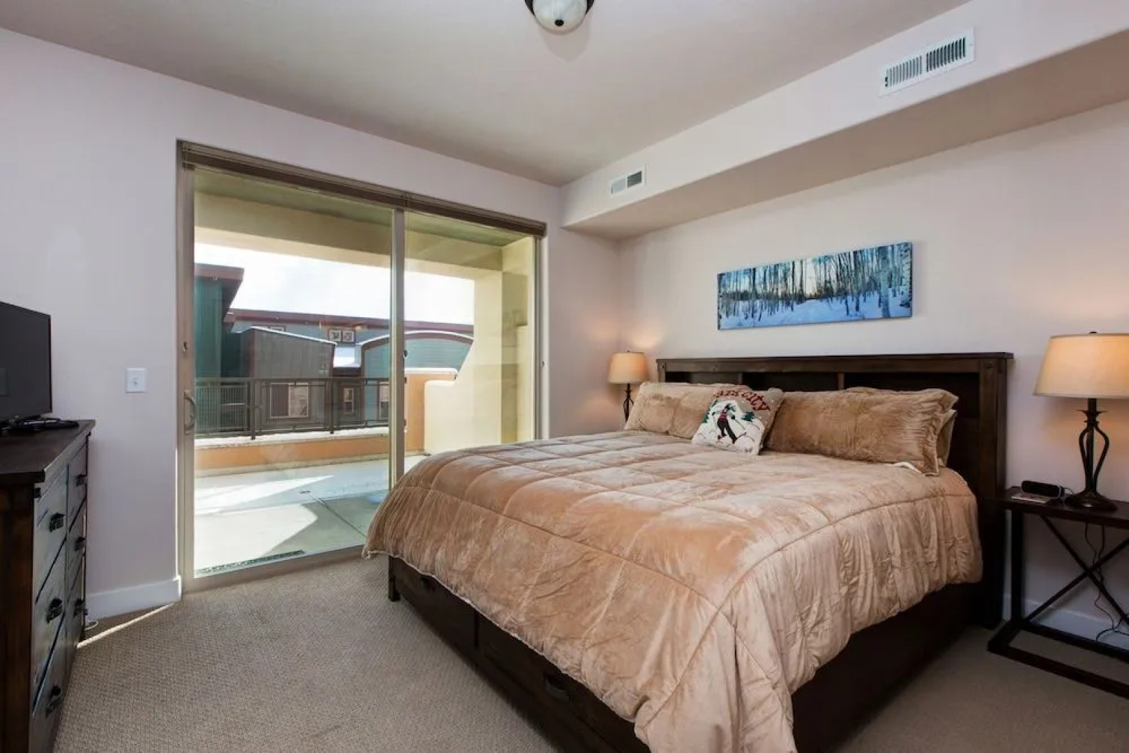 Two-Bedroom Townhome in Newpark Terrace by RedAwning