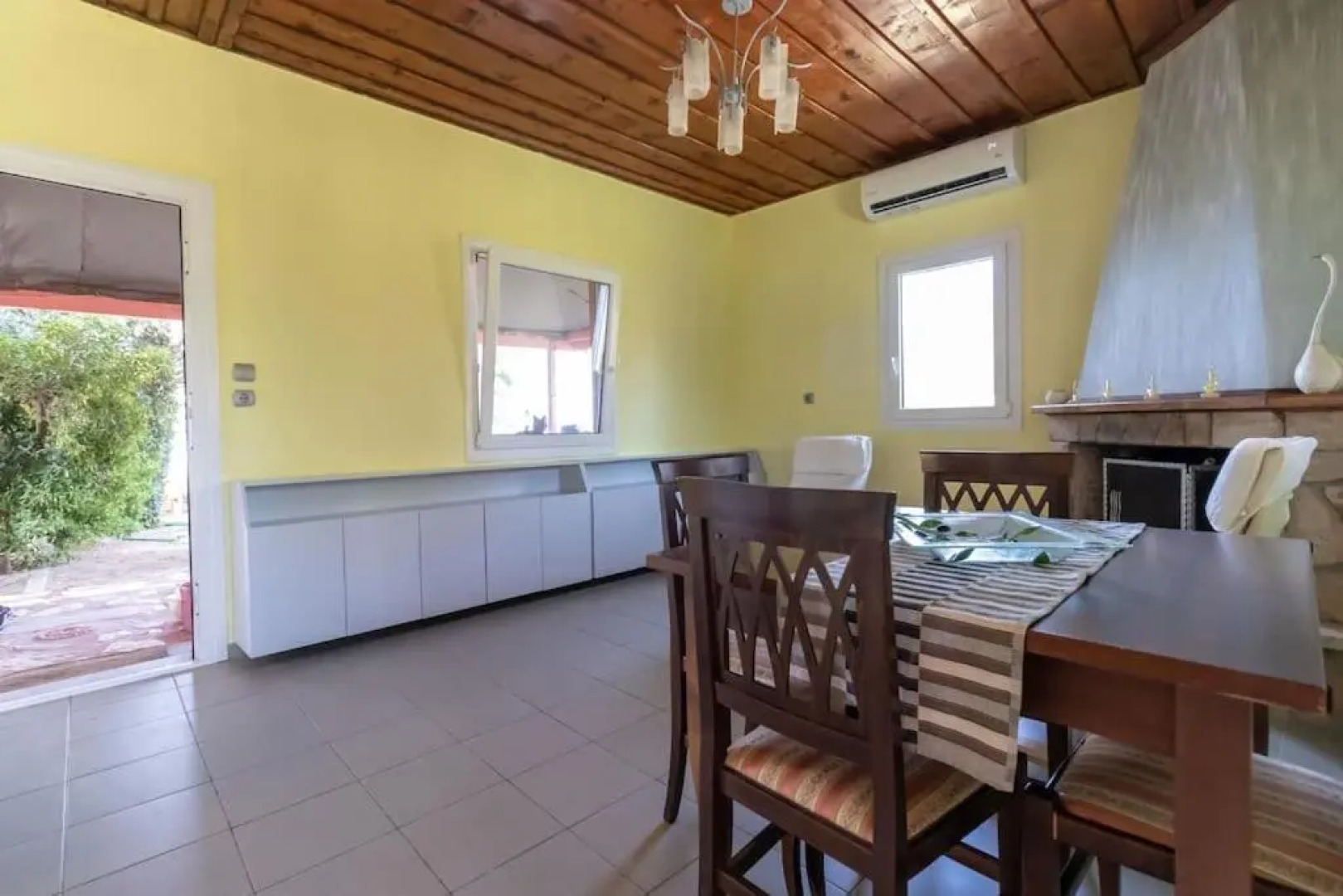 Summer front sea house for a relaxing get-away!