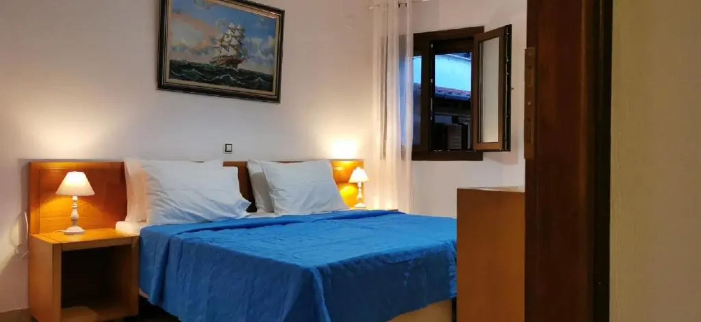 Venetia's Stone House