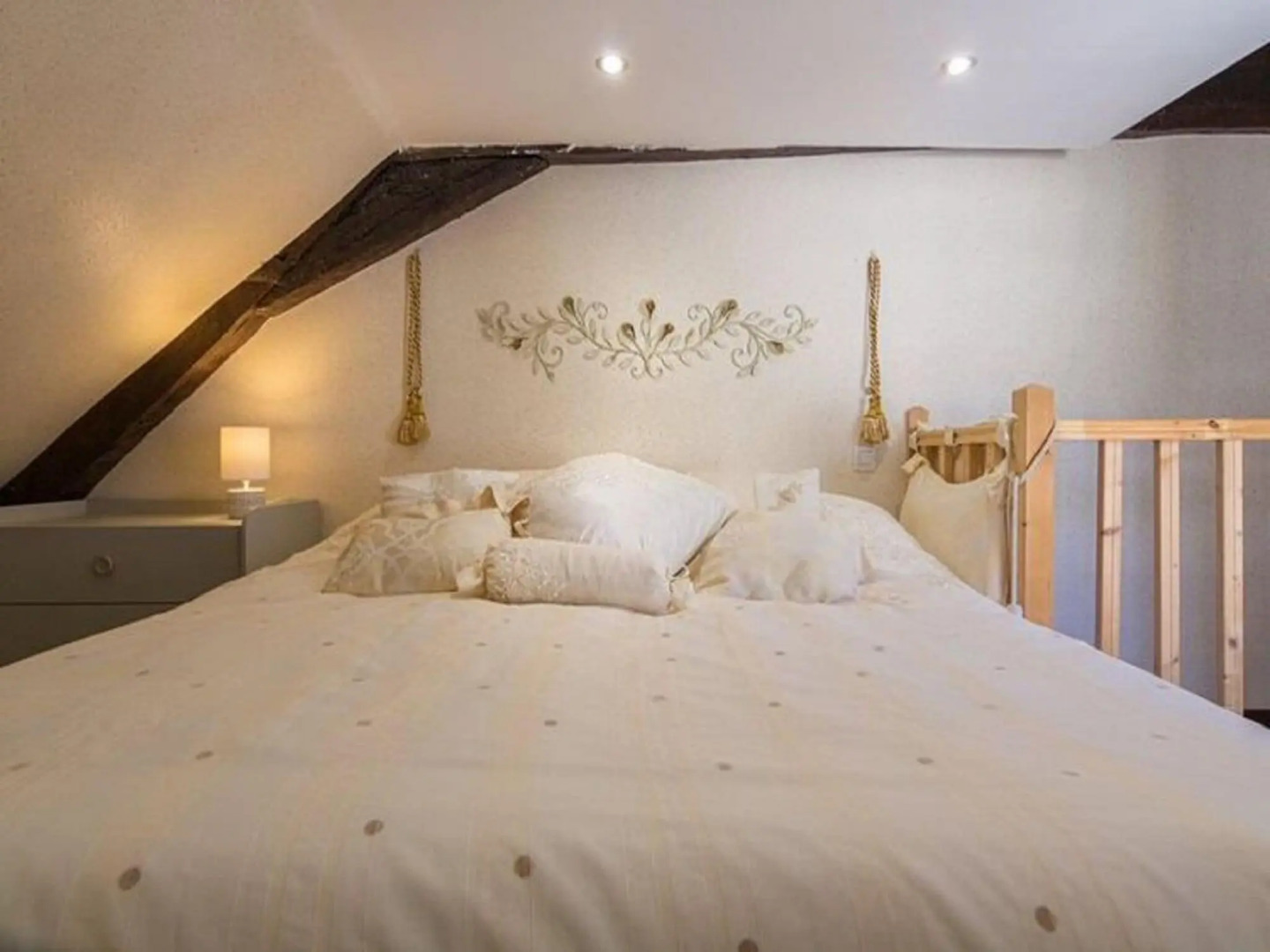 Charming holiday home in Ségur-le-Château with parking