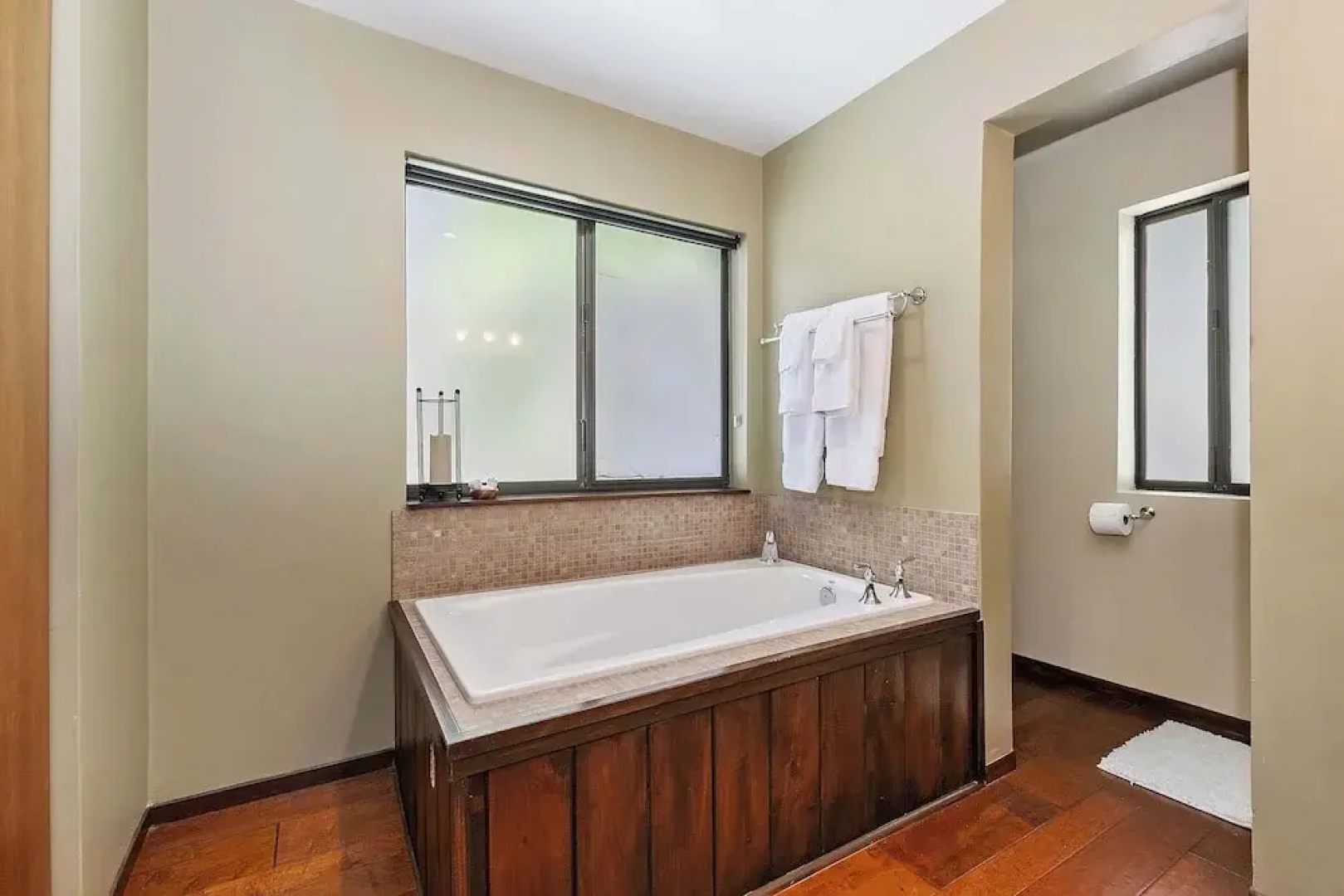 Tres Patos - Lakefront Stay for 8