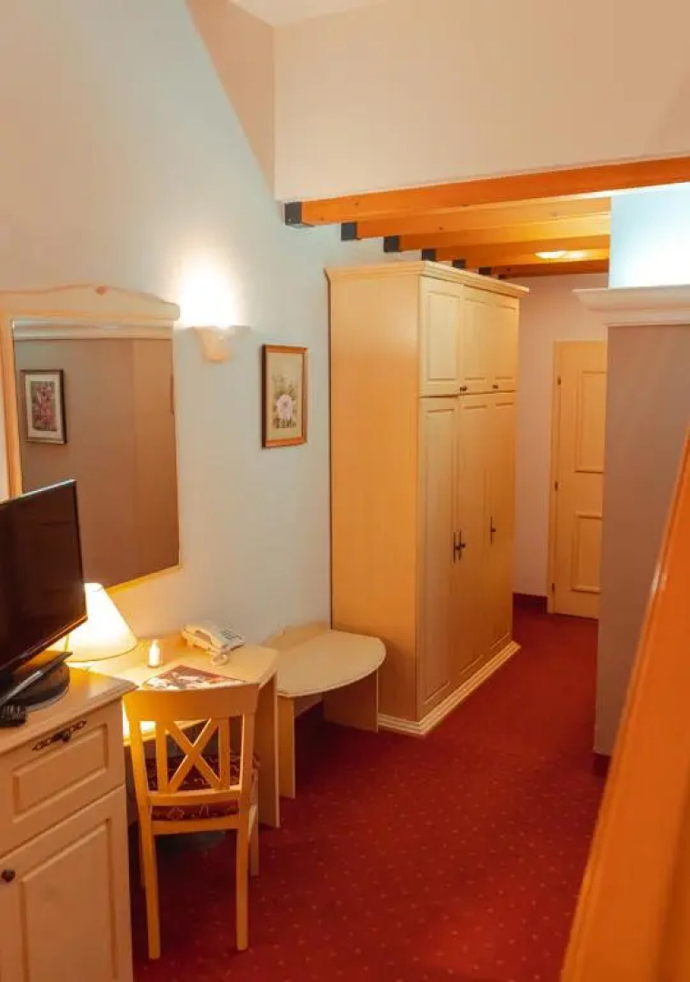 Hotel & Restaurant Se-Mi