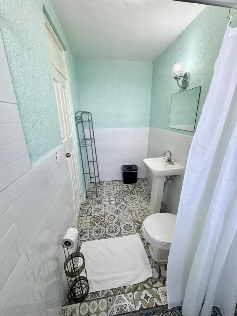 Capital O Farallon Inn