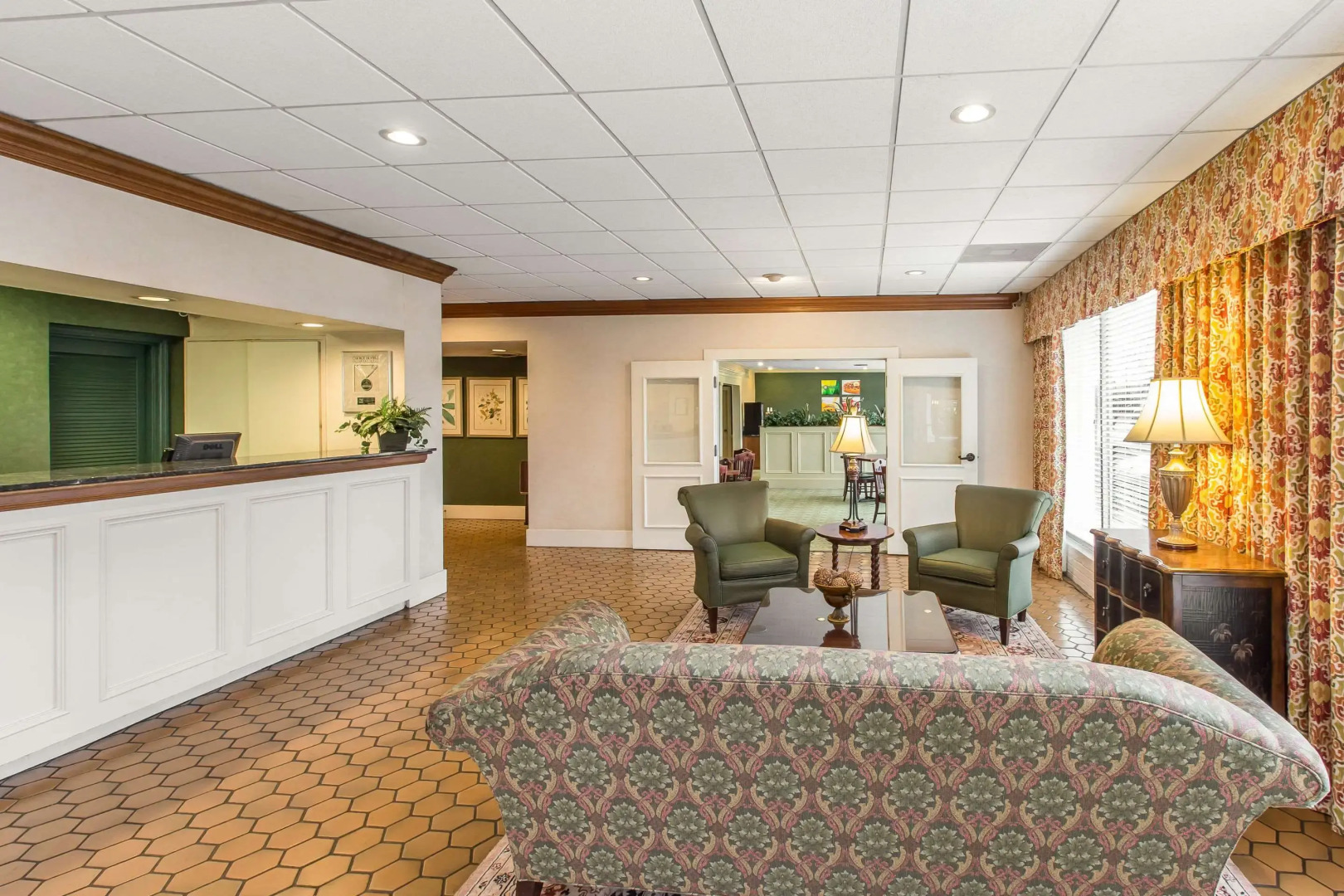 Quality Inn & Suites McDonough South I-75