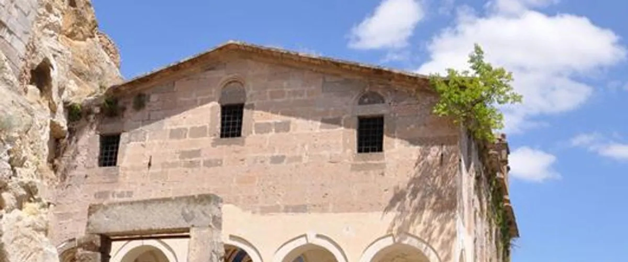 Cemil Koyu Cave House