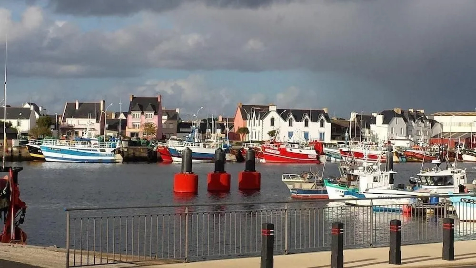 Guilvinec / Treffiagat House ON ONE Level ON Large Closed Garden