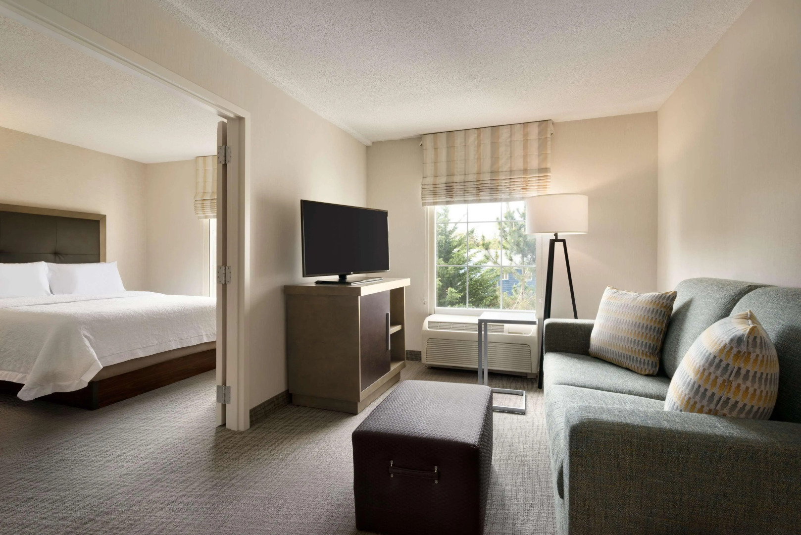 Hampton Inn & Suites Newport/Middletown
