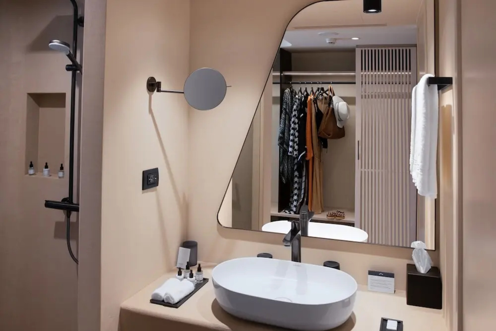 Aegon Mykonos, Autograph Collection