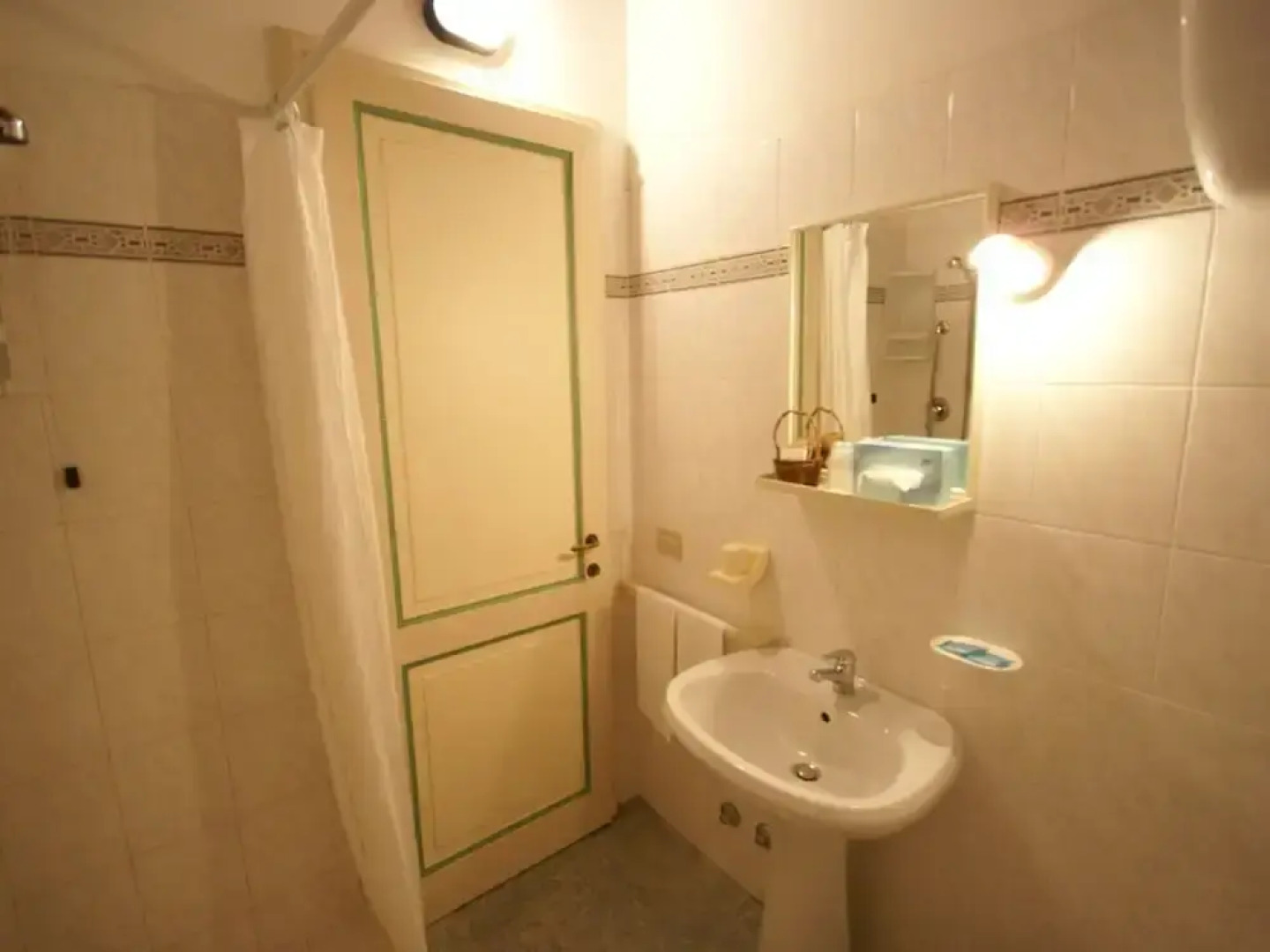 Beautiful Apartment With Private Terrace and Panoramic Swimming Pool