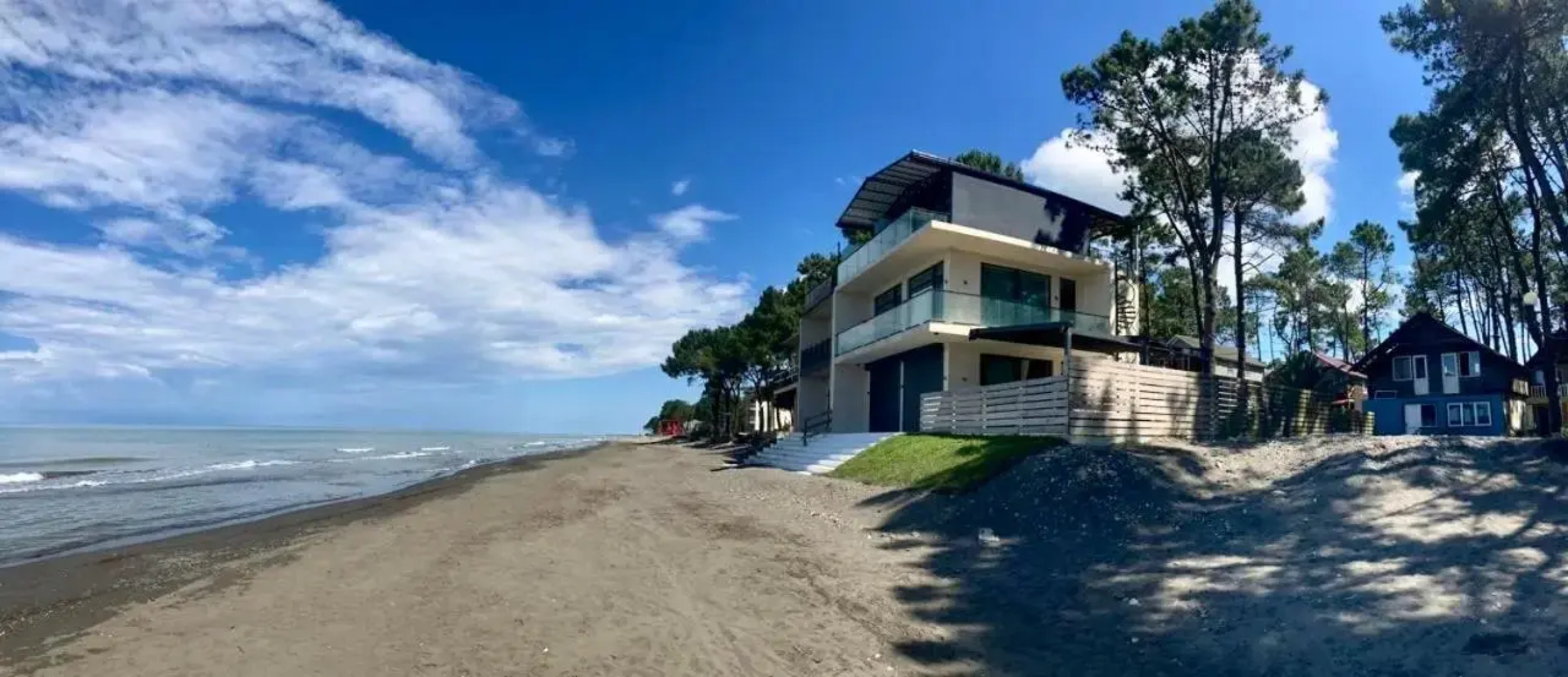 Yellow House in Grigoleti