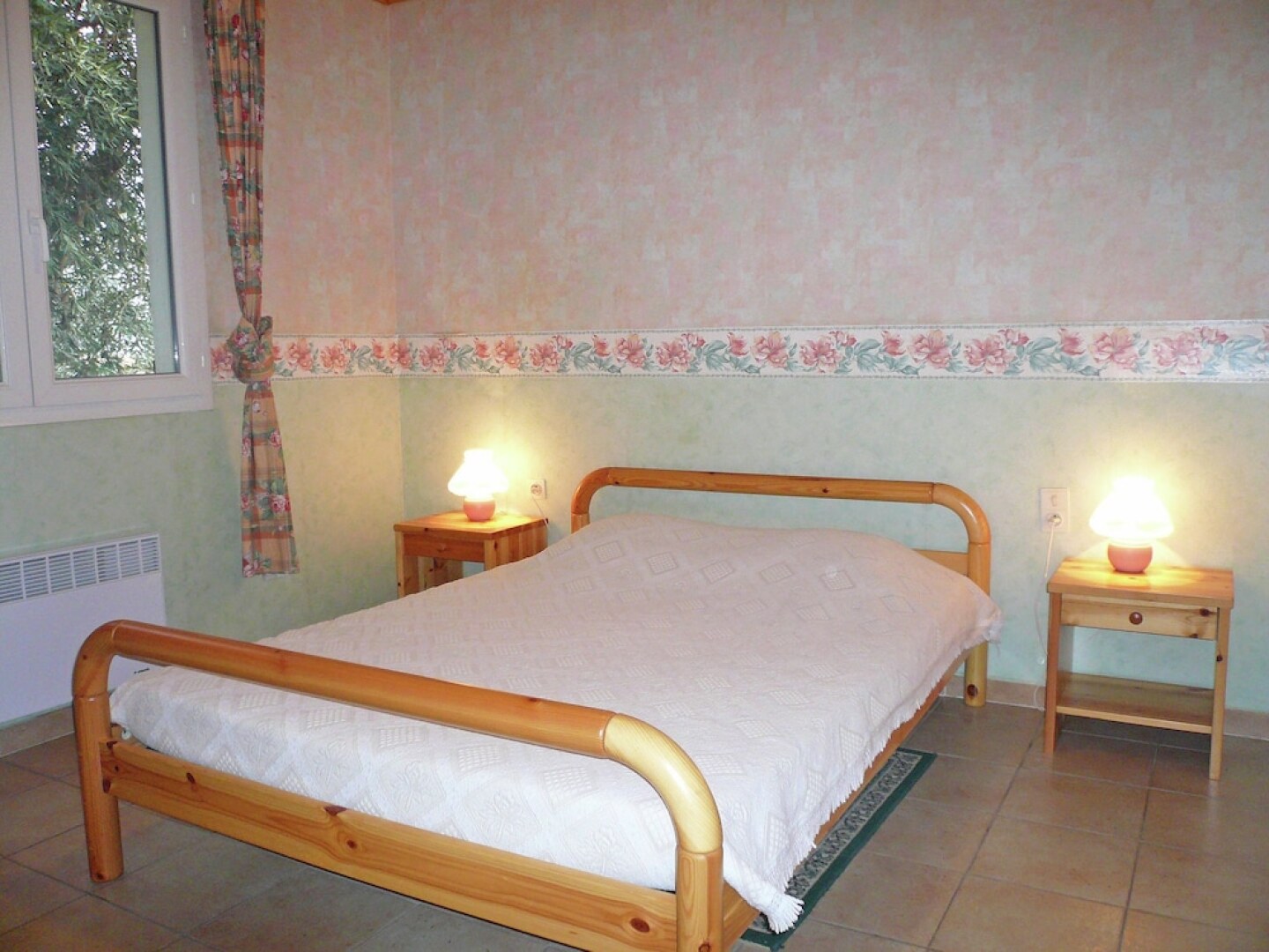 Beautiful Holiday Home, Near Centre. Private Pool. Private Garden. Roofed Terrace