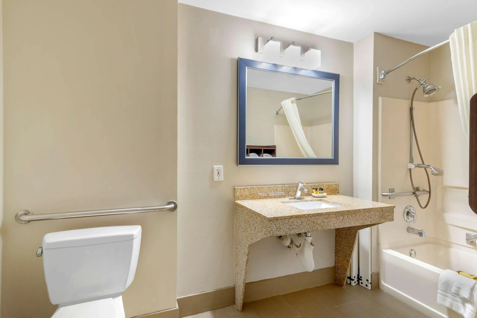 Best Western Plus McDonough Inn & Suites