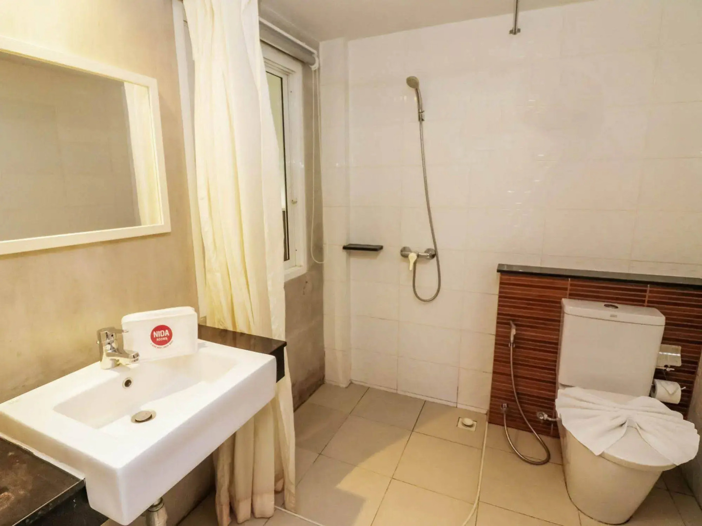 Nida Rooms Ratsada Laem Hin Pier