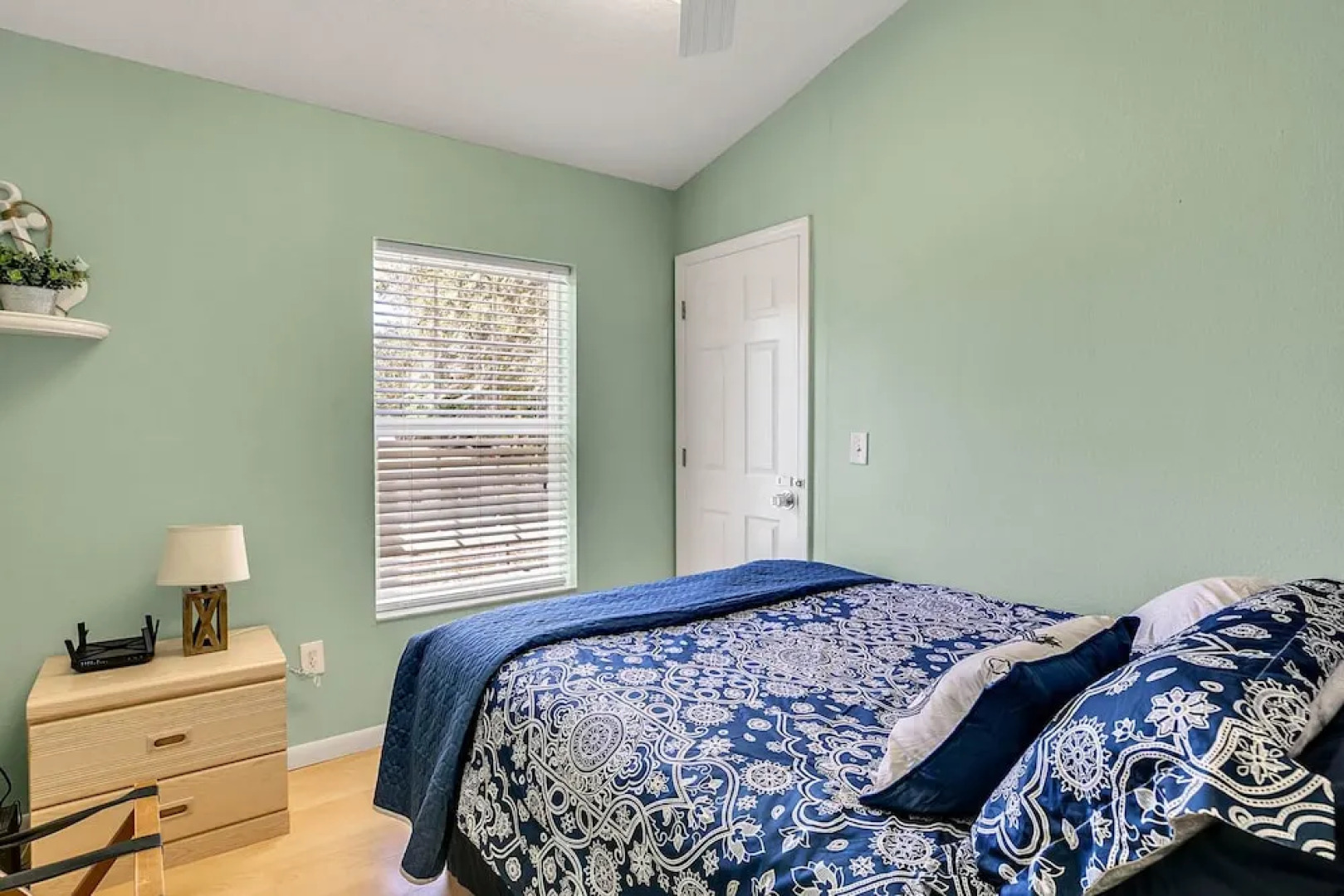 Group-Friendly Tarpon Springs Duplex by RedAwning