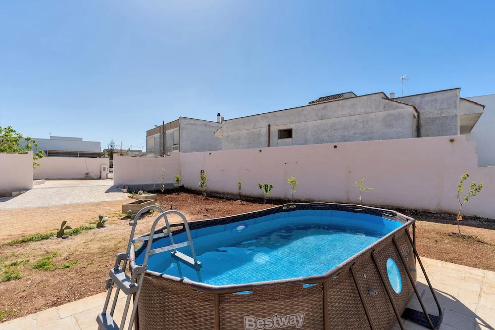 2873 Villa Pussacra by Barbarhouse