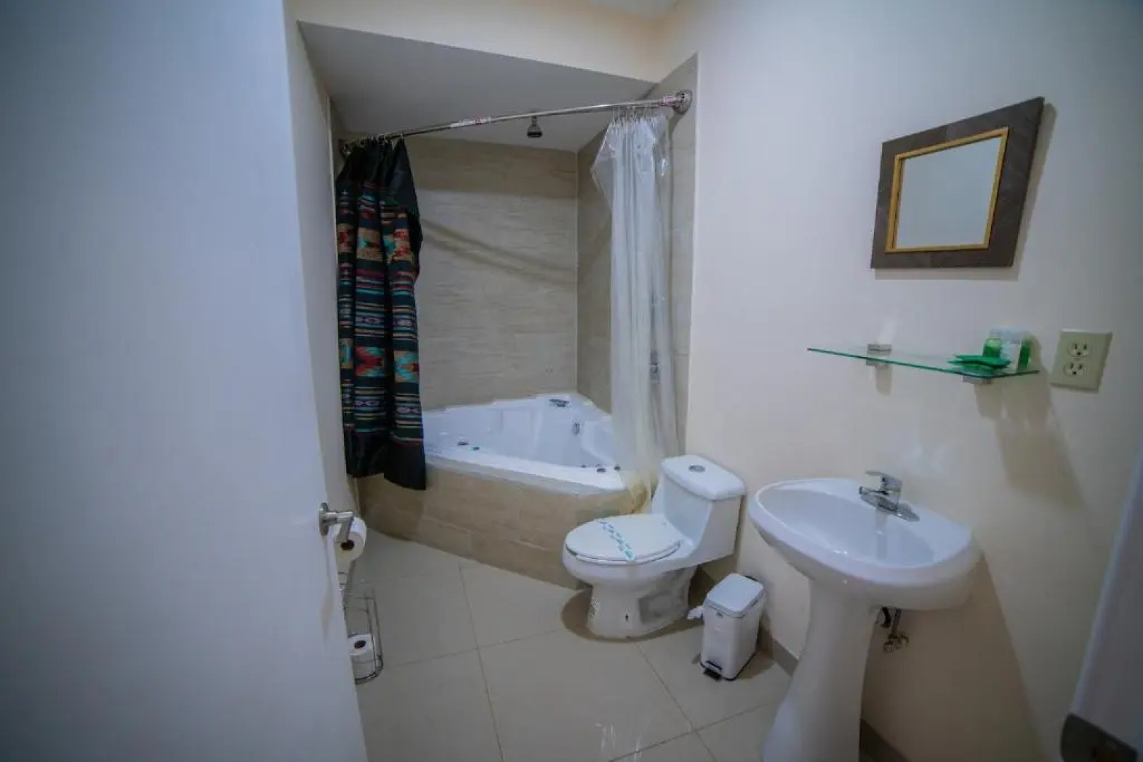 California Comfort and Suites