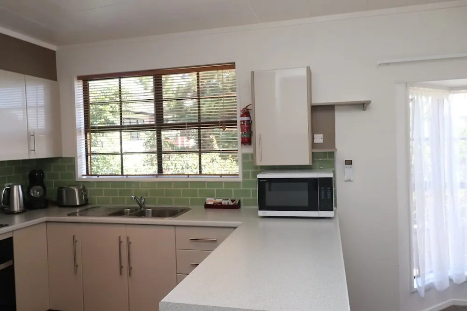 Sunny Unit on Grey Street