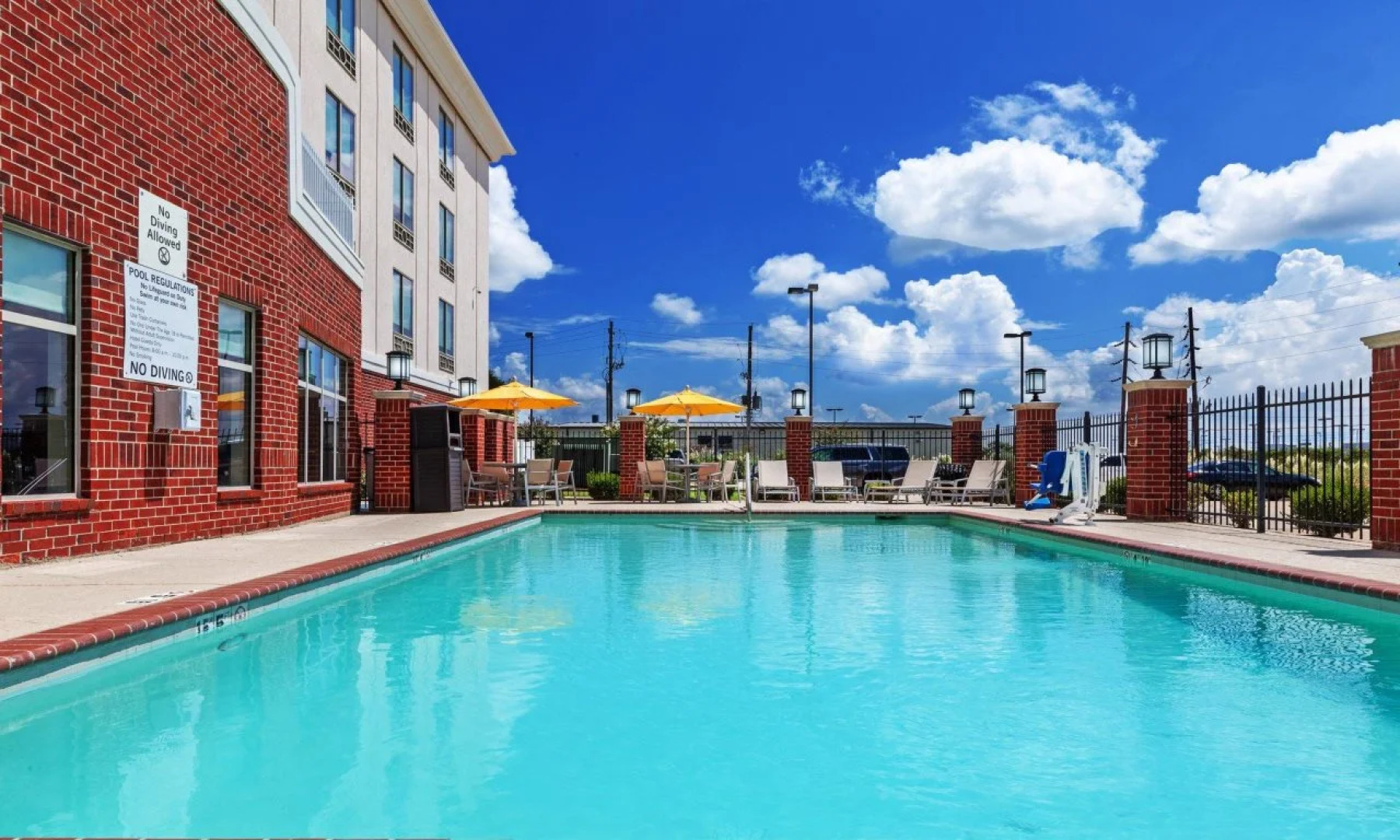 Holiday Inn Express & Suites Shreveport South Park Plaza by IHG